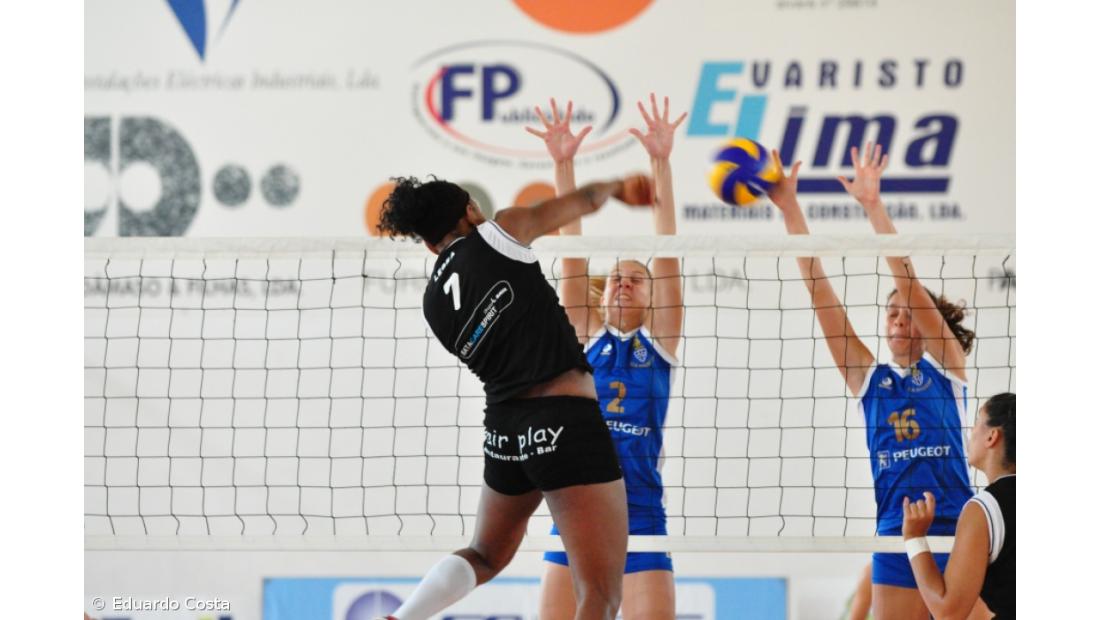 Clube K passa com dificuldade primeiro grande teste