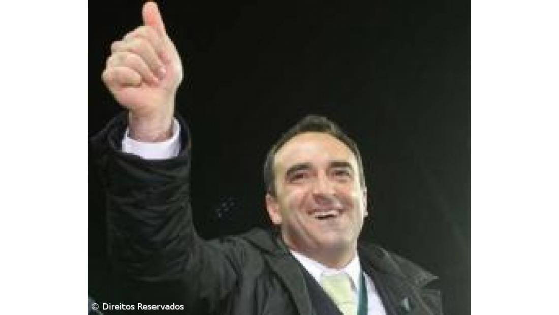 Carlos Carvalhal assume comando técnico do Swansea