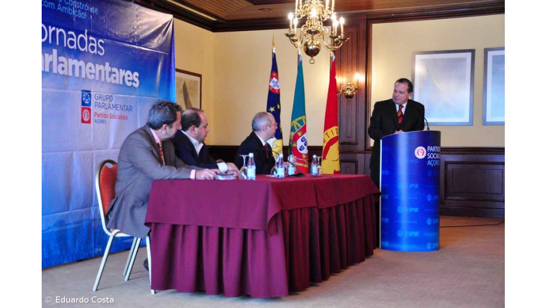 César diz que Governo de Sócrates tem que encontrar "parceiro responsável"