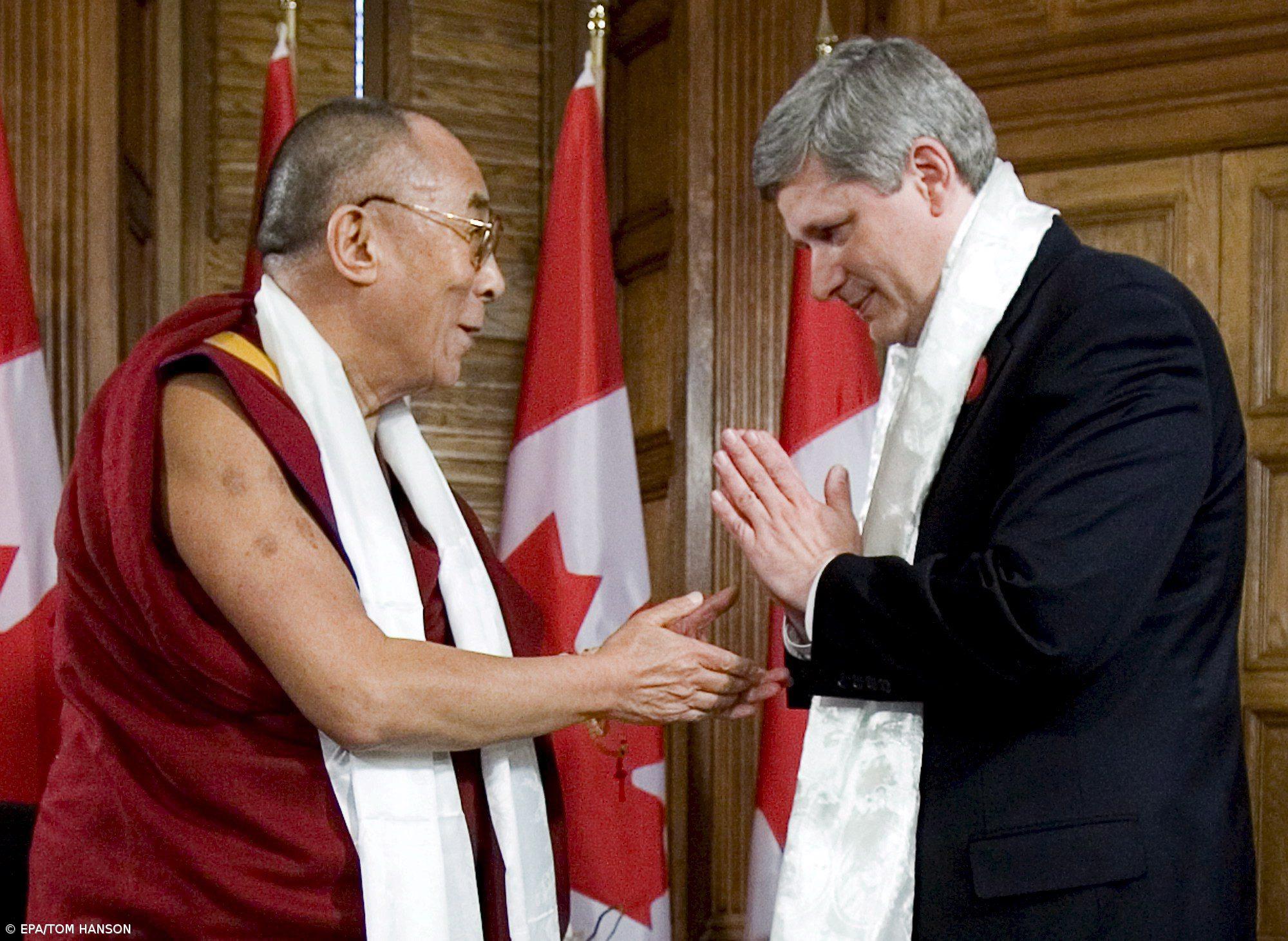 Dalai Lama discorda da intervenção militar no Afeganistão – Imagem 1