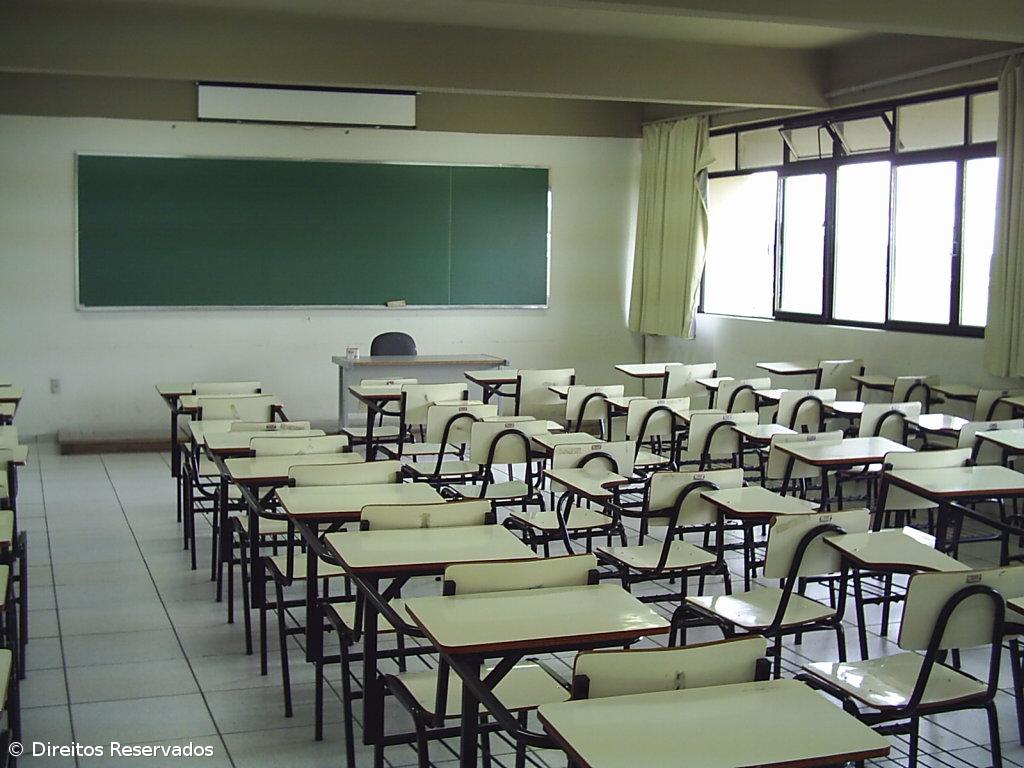 Covid-19: Ano letivo arranca na segunda-feira com aulas presenciais e máscaras – Imagem 1