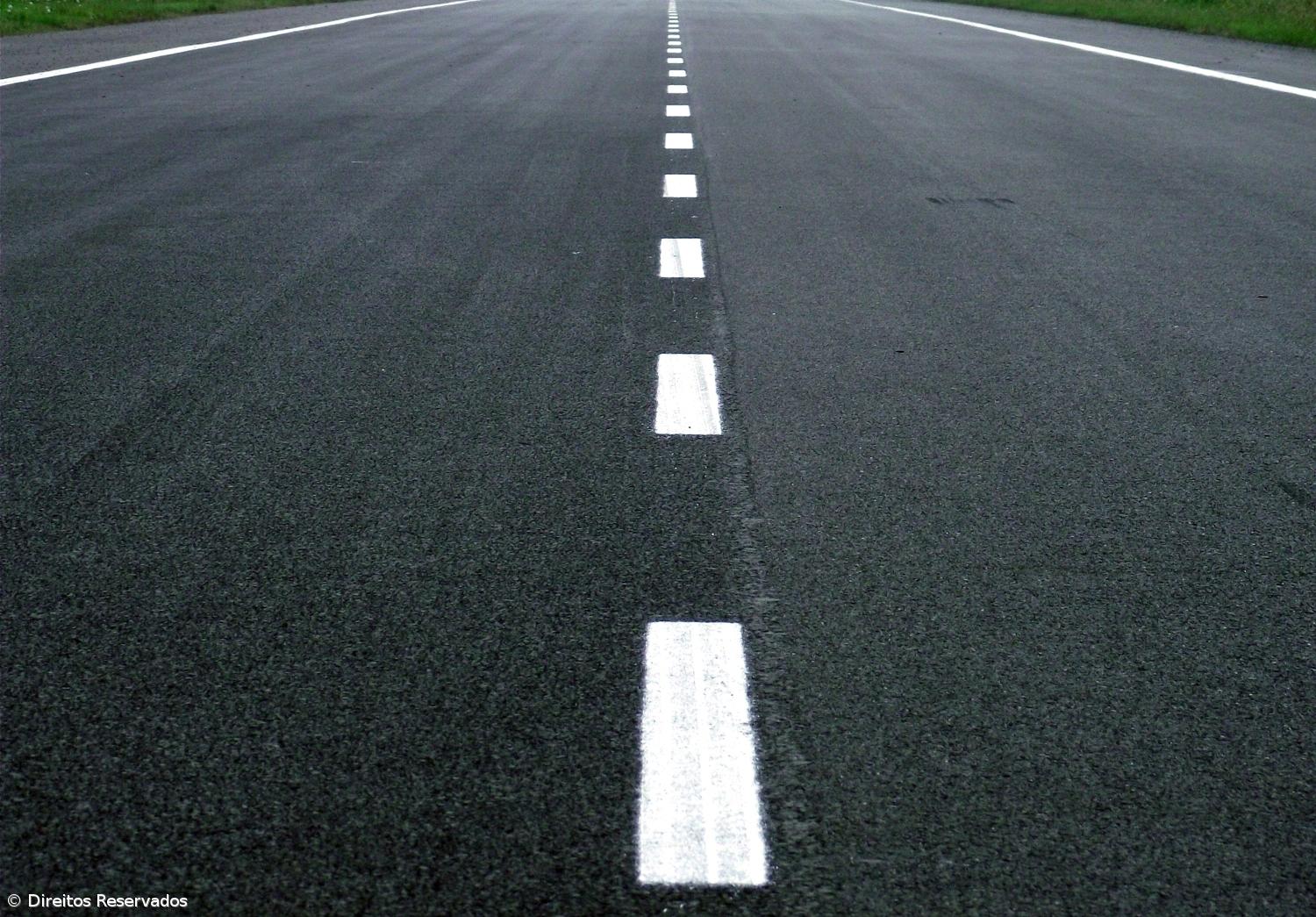 Jovem ficou encarcerado em viatura após capotamento na Ribeira Grande – Imagem 1