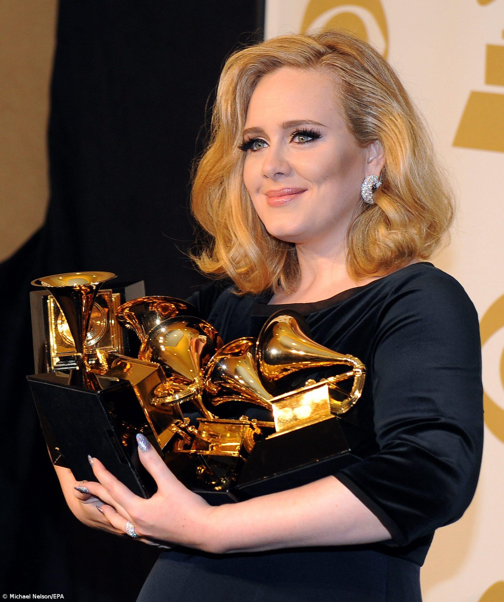 Estrangeiros compram 6.500 bilhetes para Adele e ajudam a esgotar 2 dias de concerto em Lisboa – Imagem 1