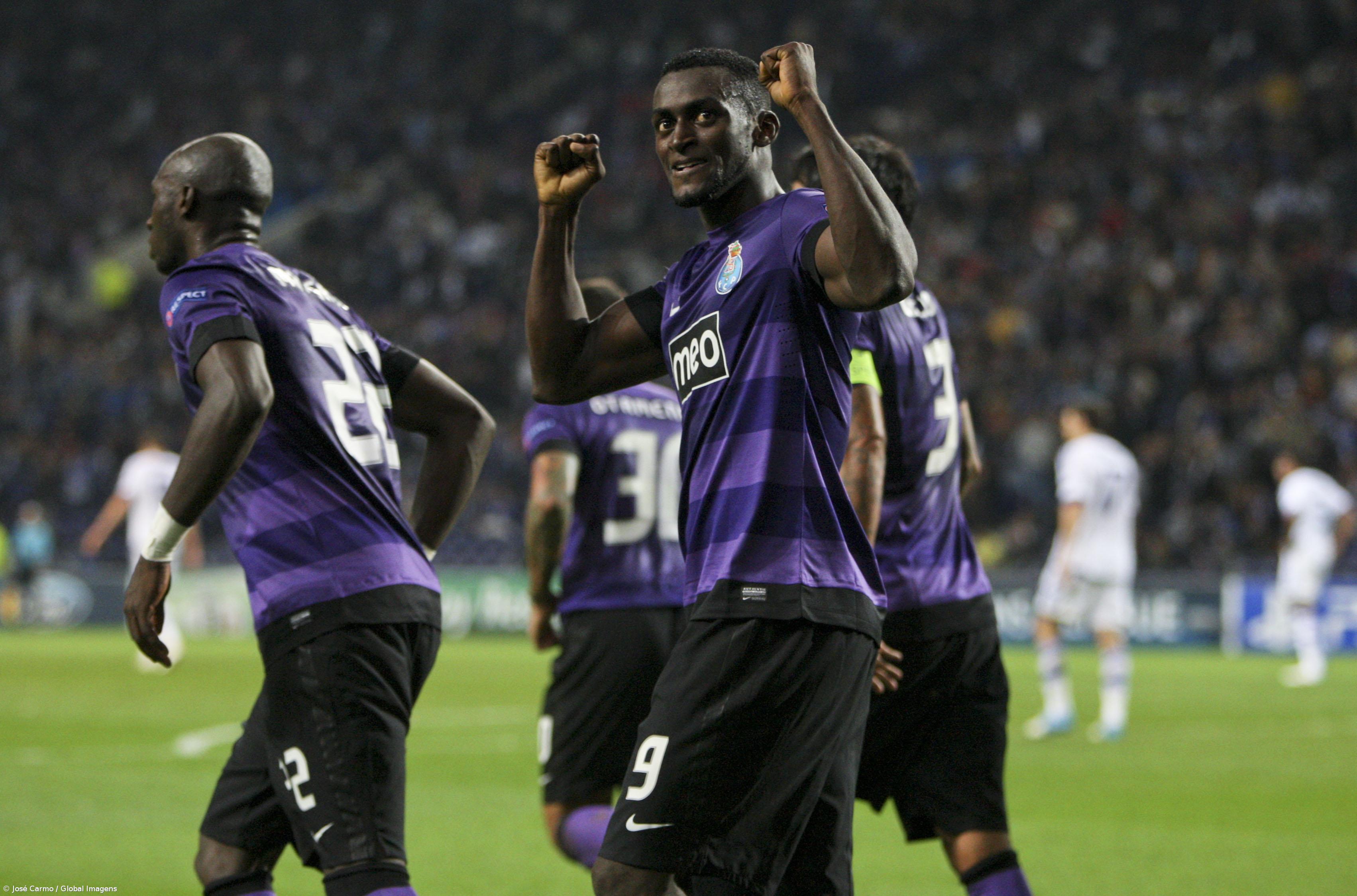 FC Porto vence Dínamo Kiev e já "cheira" oitavos de final – Imagem 1