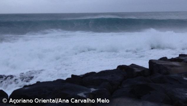 Mar agitado e ondulação forte nos Açores devido a depressão Elsa – Imagem 1