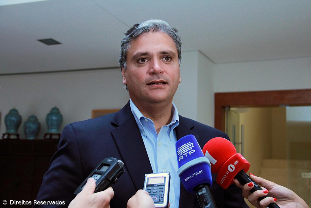 Vasco Cordeiro pede "especial atenção" na atribuição de meios navais às àguas dos Açores  – Imagem 1