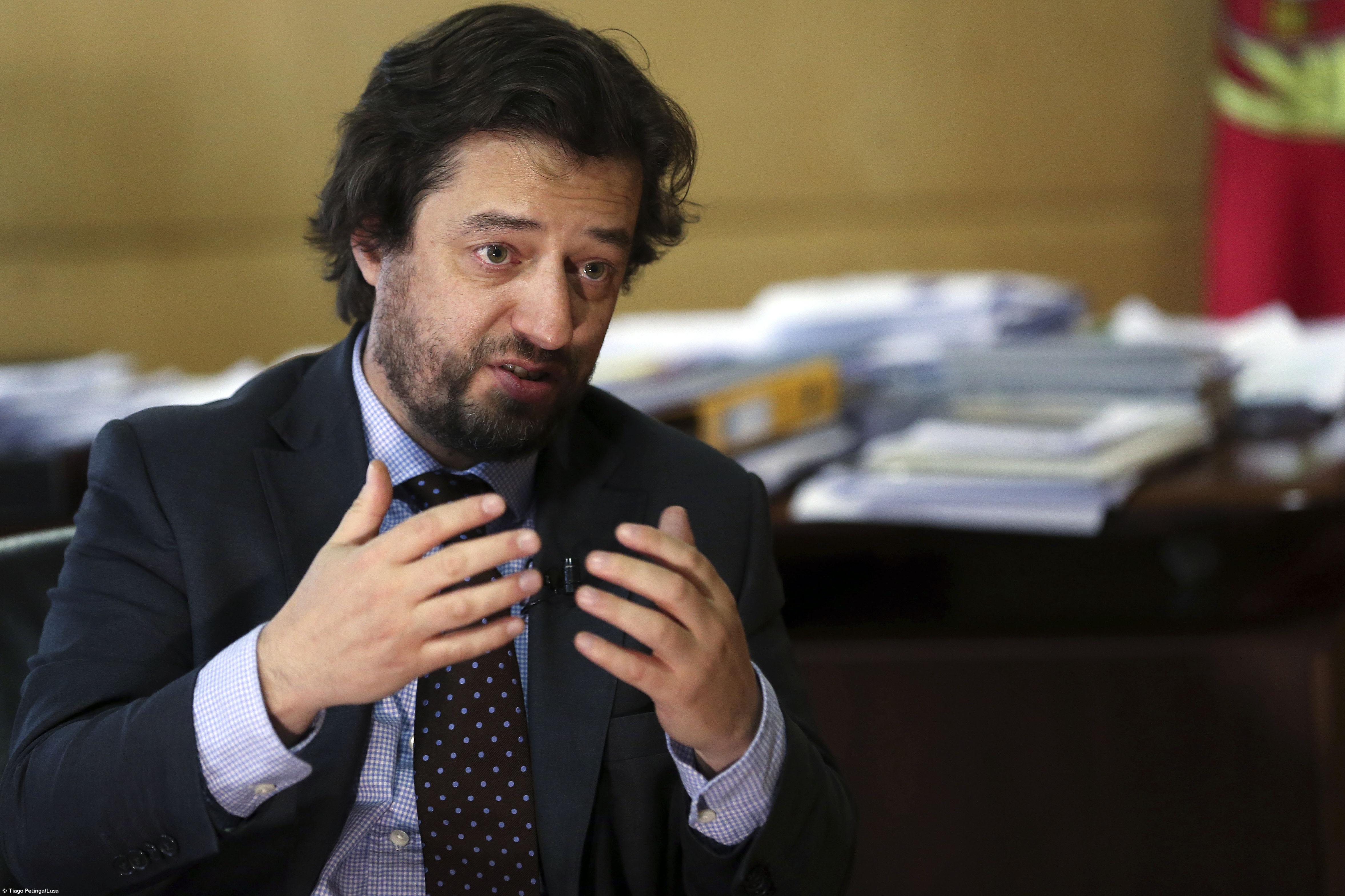 Poiares Maduro apoia Moreira da Silva e vai participar em iniciativa na 2.ª feira – Imagem 1