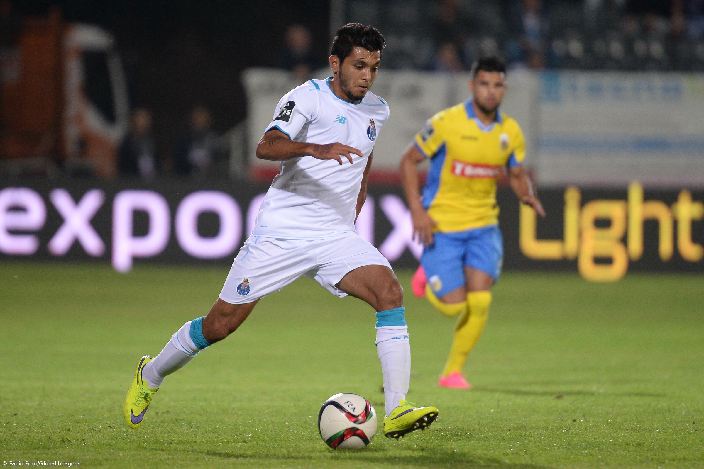 FC Porto isola-se provisoriamente na liderança da I Liga ao vencer em Arouca (vídeos) – Imagem 1