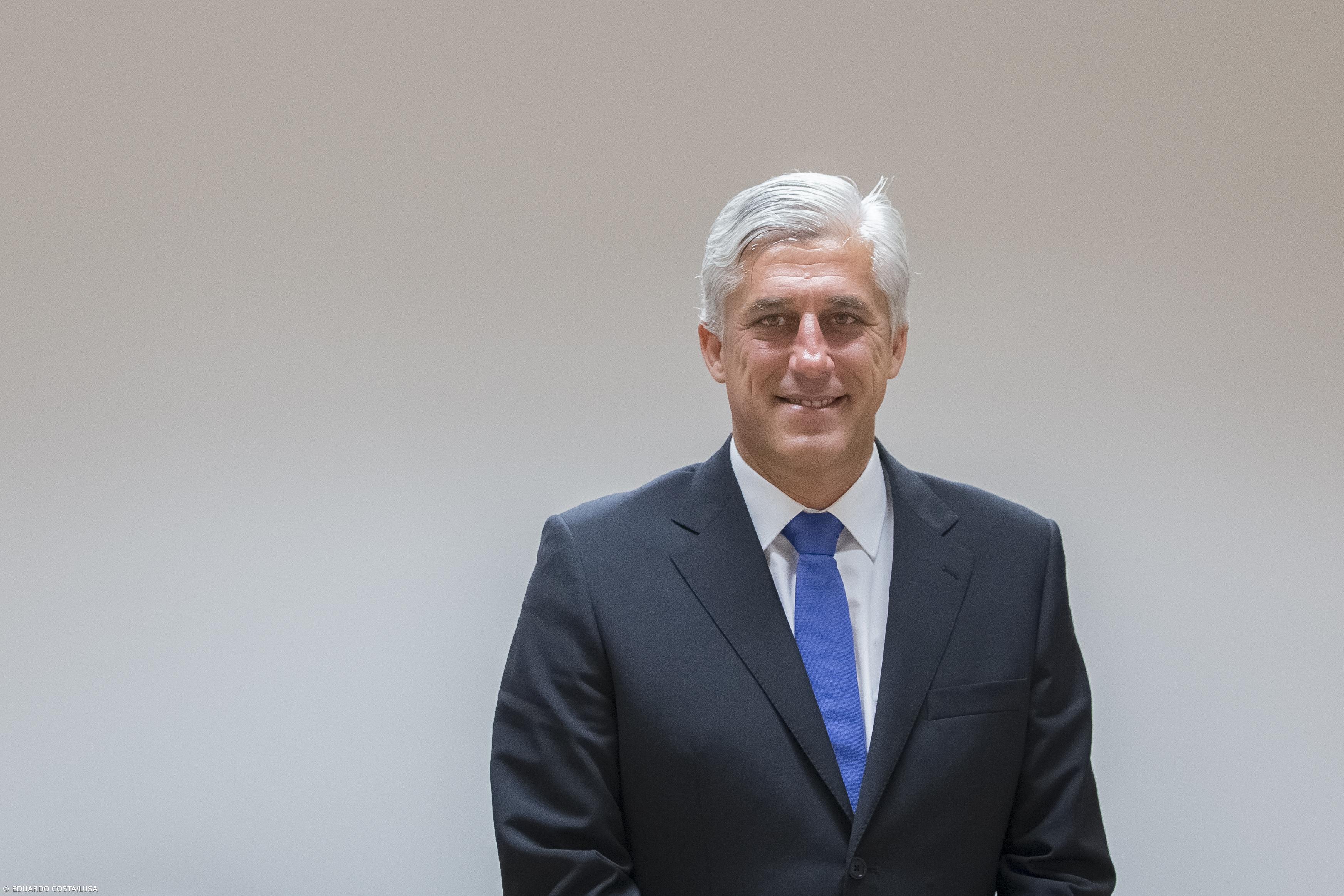 Duarte Freitas reeleito líder do PSD/Açores com 71% dos votos – Imagem 1