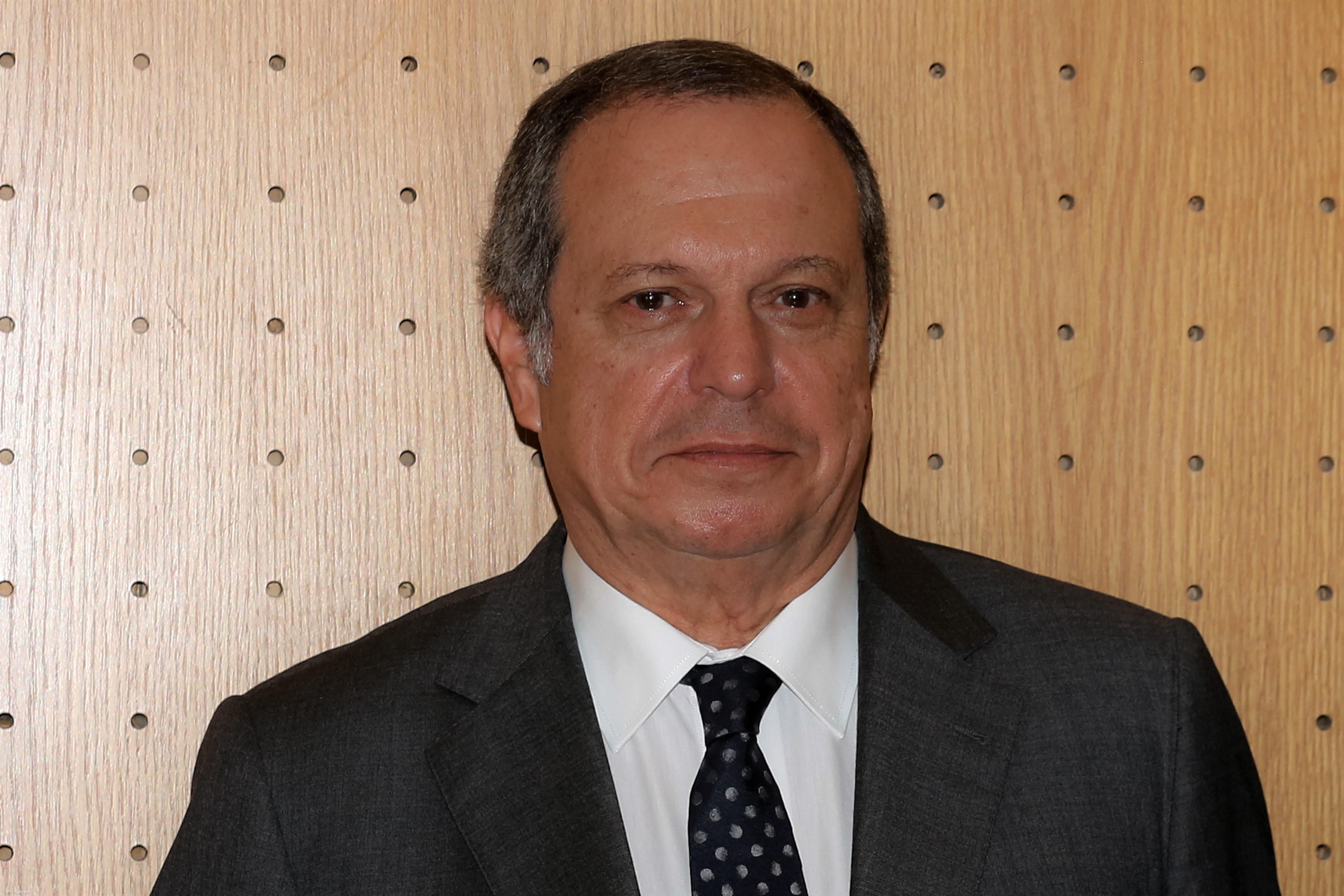 César avisa que afastará da bancada do PS deputados com comportamentos fraudulentos – Imagem 1