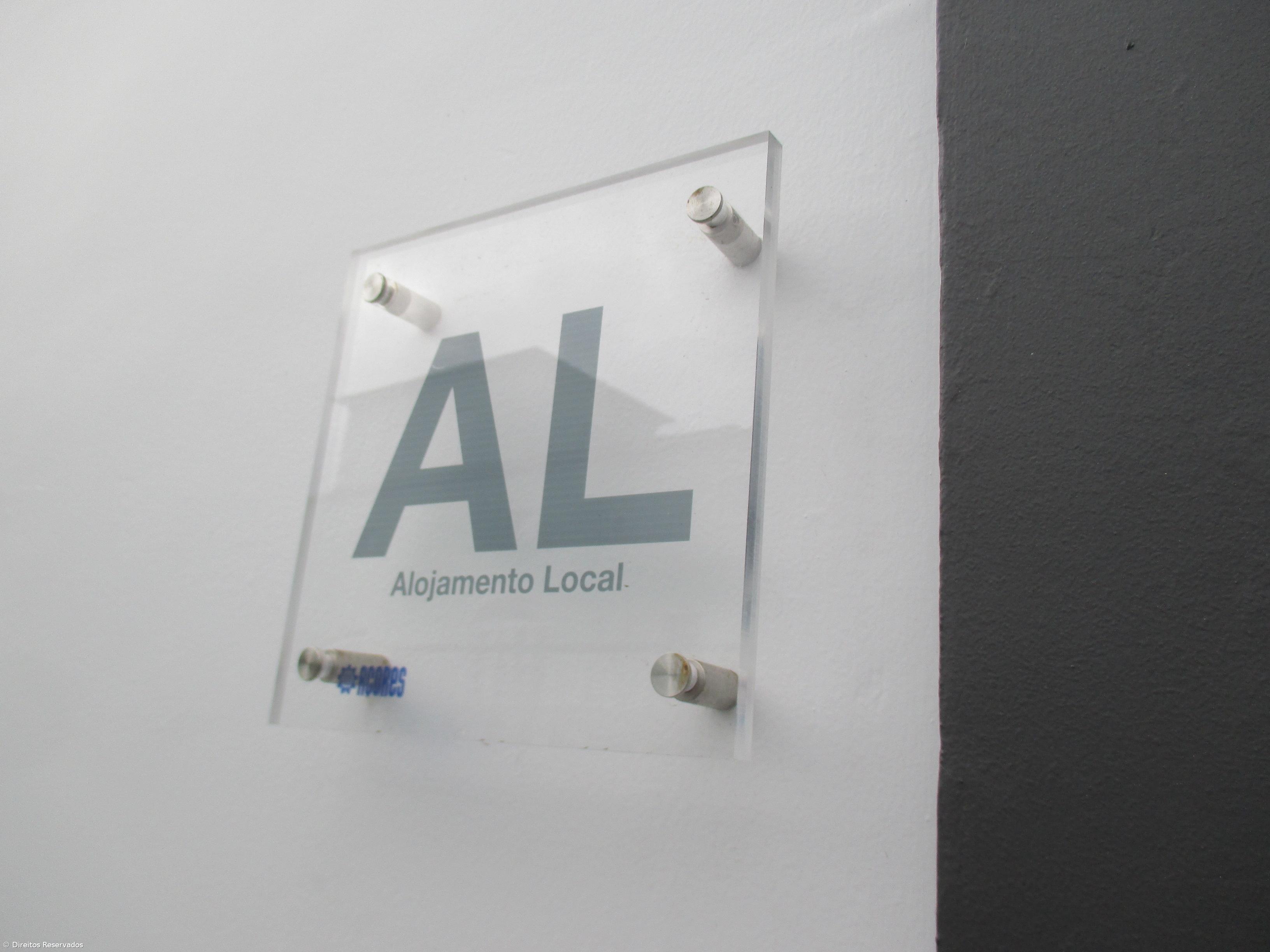 Covid-19: Açores devem acautelar passagem do alojamento local para arrendamento, defende associação – Imagem 1