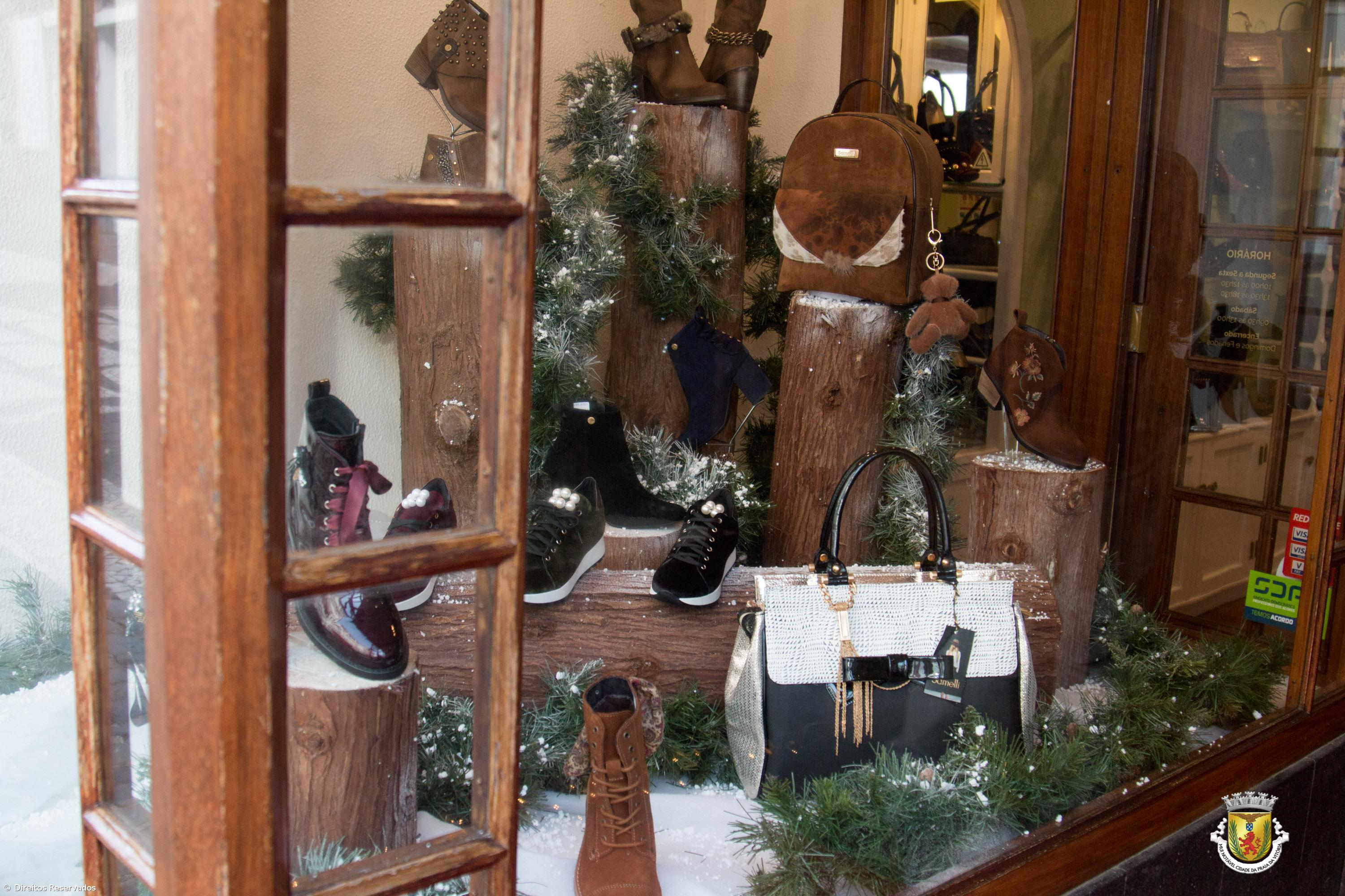 Sapataria Moderna vence concurso de montras da Praia da Vitória  – Imagem 1