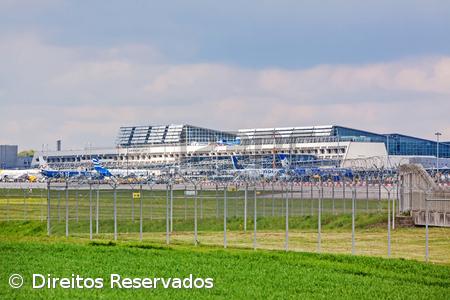 Voos na Europa 50% mais caros com obrigação de deixar lugares livres  – Imagem 1