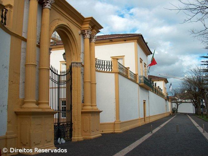 Liceu e a Cidade” – olhares que se cruzam – Imagem 1