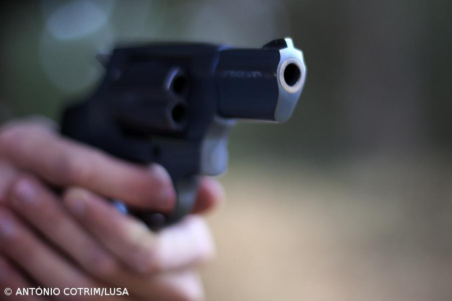 Dois mortos e quatro feridos em tiroteio em armazém da Walmart nos Estados Unidos – Imagem 1