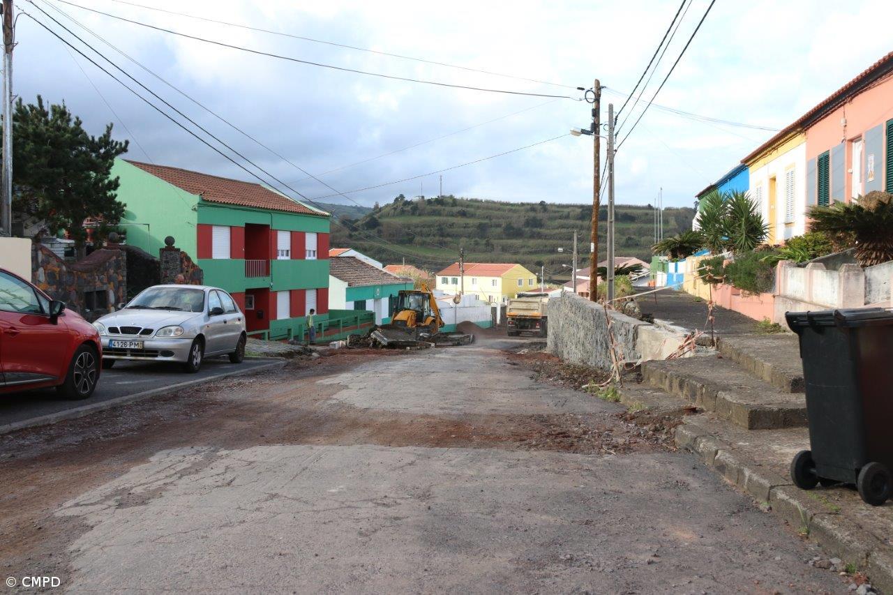 Obras na ordem dos 133 mil euros para remodelação de passeios nas Capelas, Santa Clara e Candelária – Imagem 1