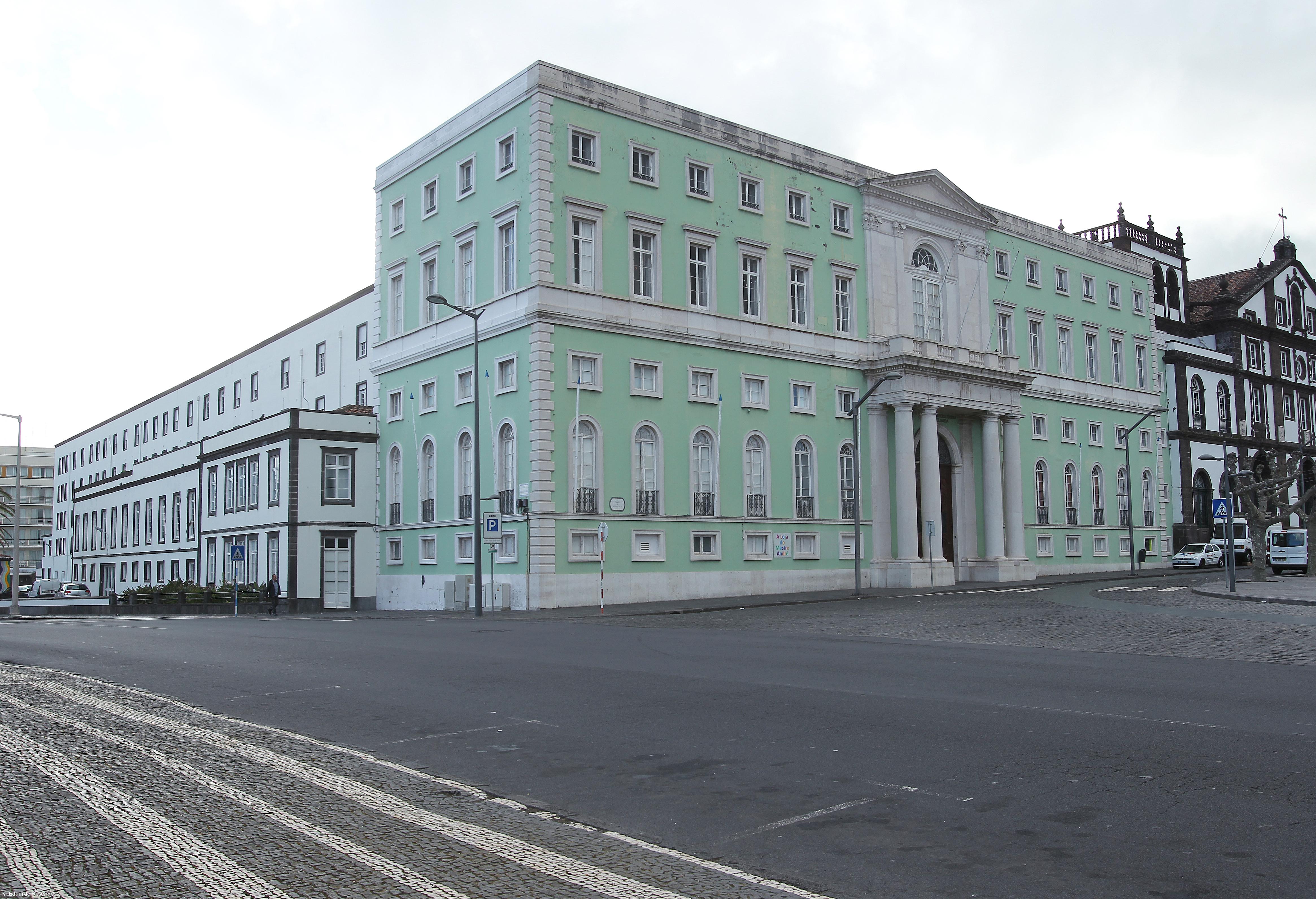 Fusão de escolas profissionais pode acontecer até ao final do ano – Imagem 1