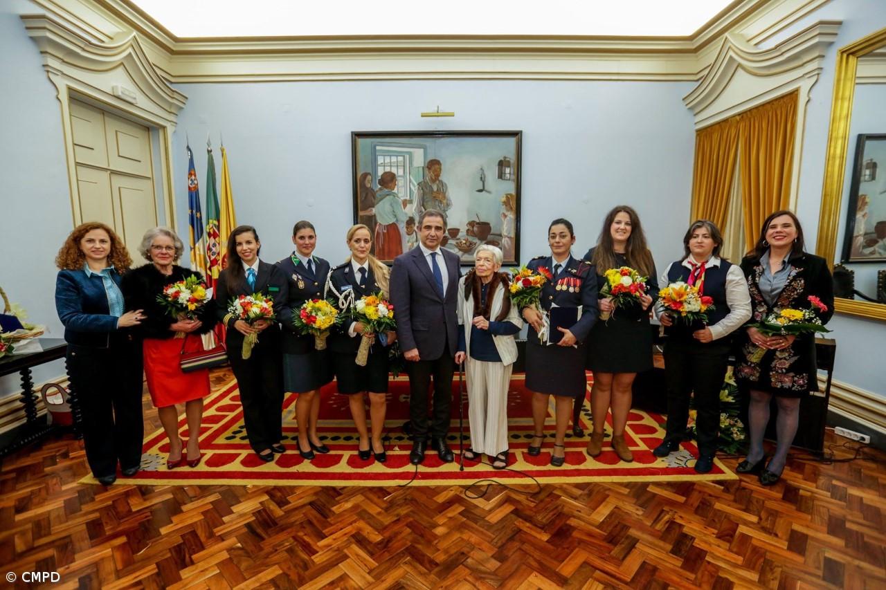 Ponta Delgada assinalou o Dia Internacional da Mulher com homenagens – Imagem 1