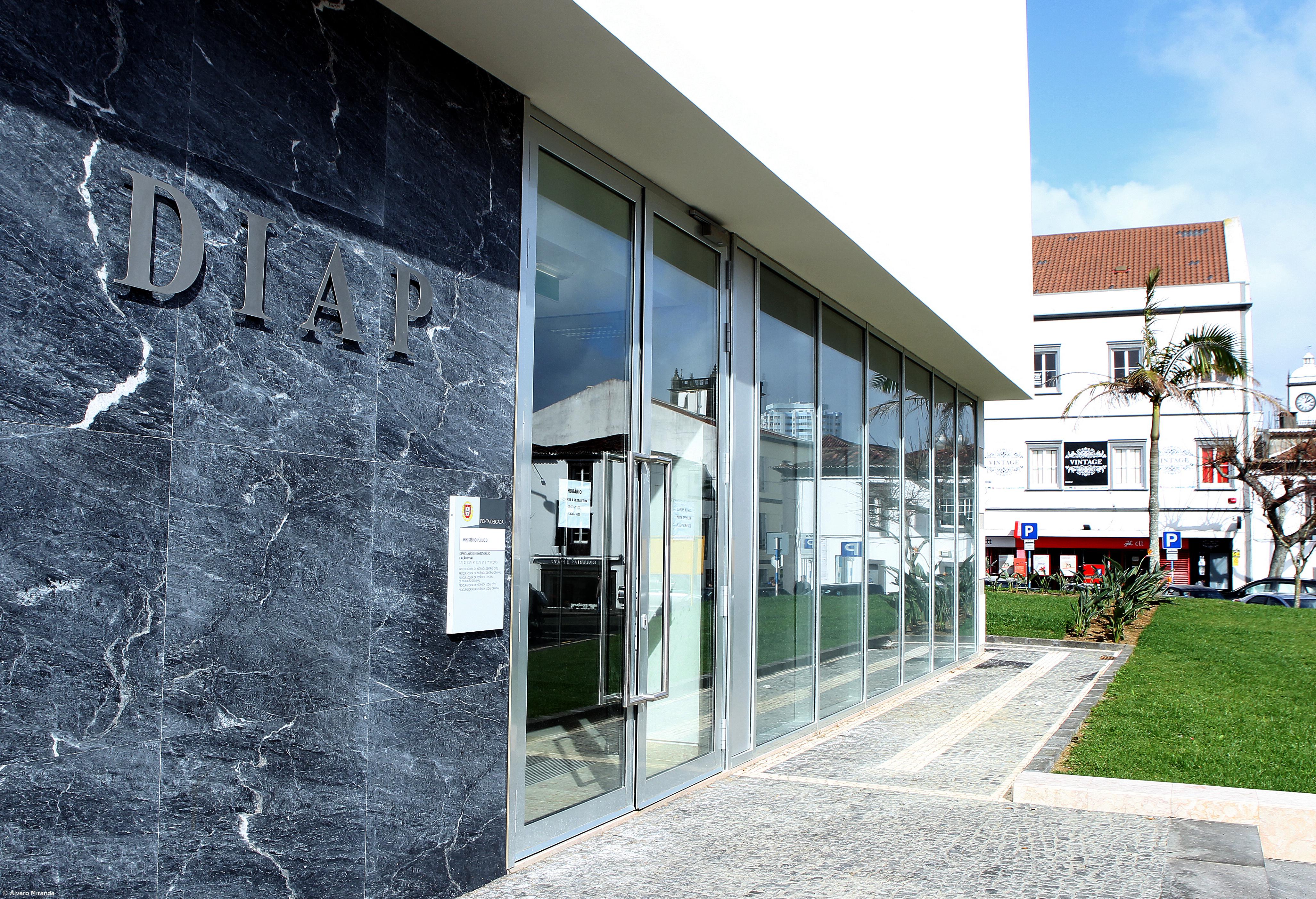 Jovem queixa-se de atraso na investigação de caso violento  – Imagem 1