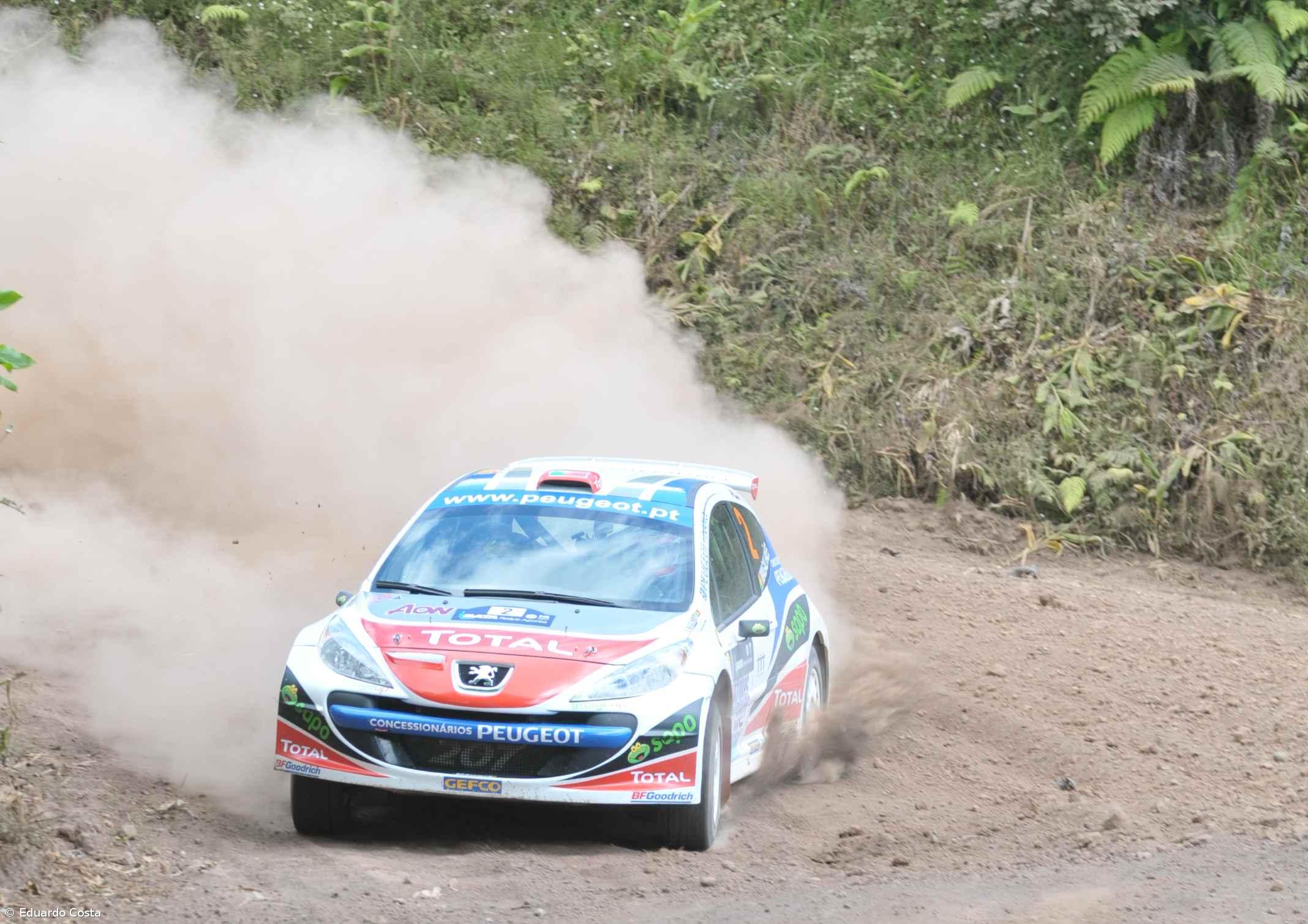 Magalhães e Peugeot estreiam-se a vencer SATA Rallye Açores – Imagem 1