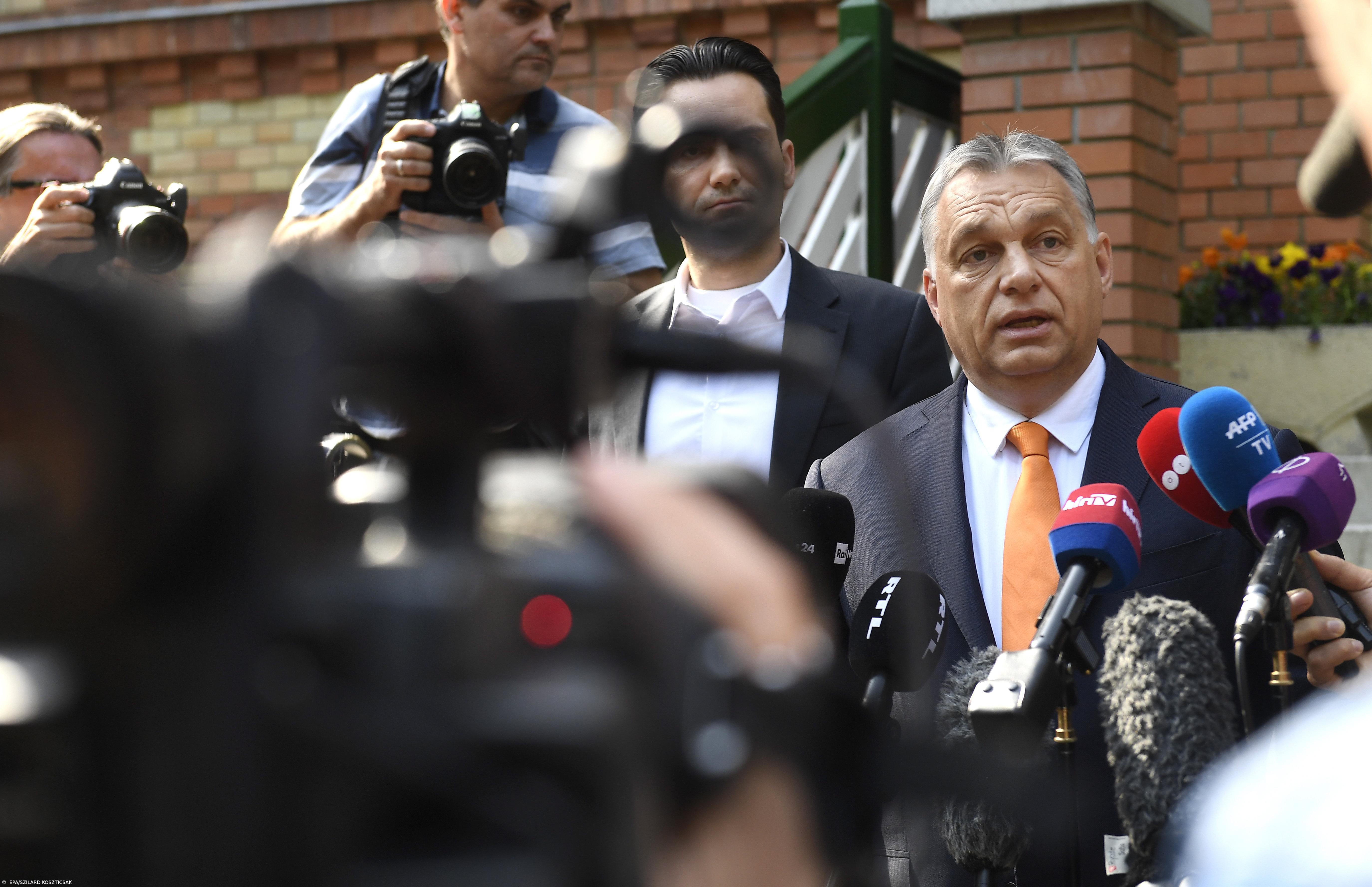 Orbán diz que Bruxelas está a "brincar com o fogo" na sua posição sobre o conflito na Ucrânia – Imagem 1