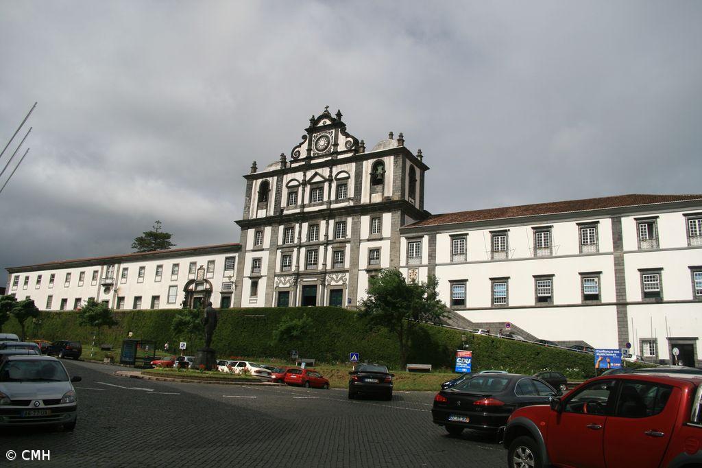 Plano e Orçamento do município da Horta aprovados em assembleia pouco pacífica – Imagem 1