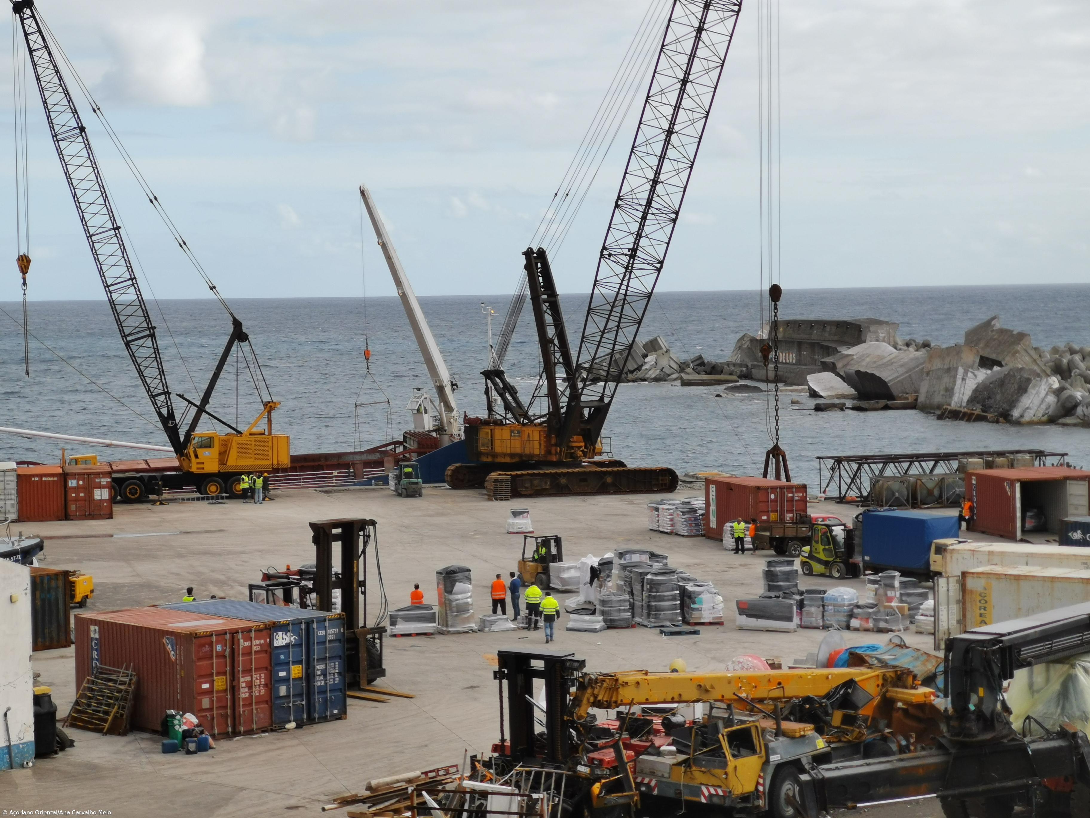 Ponte-cais do porto das Lajes das Flores concluída em junho de 2022 – Imagem 1