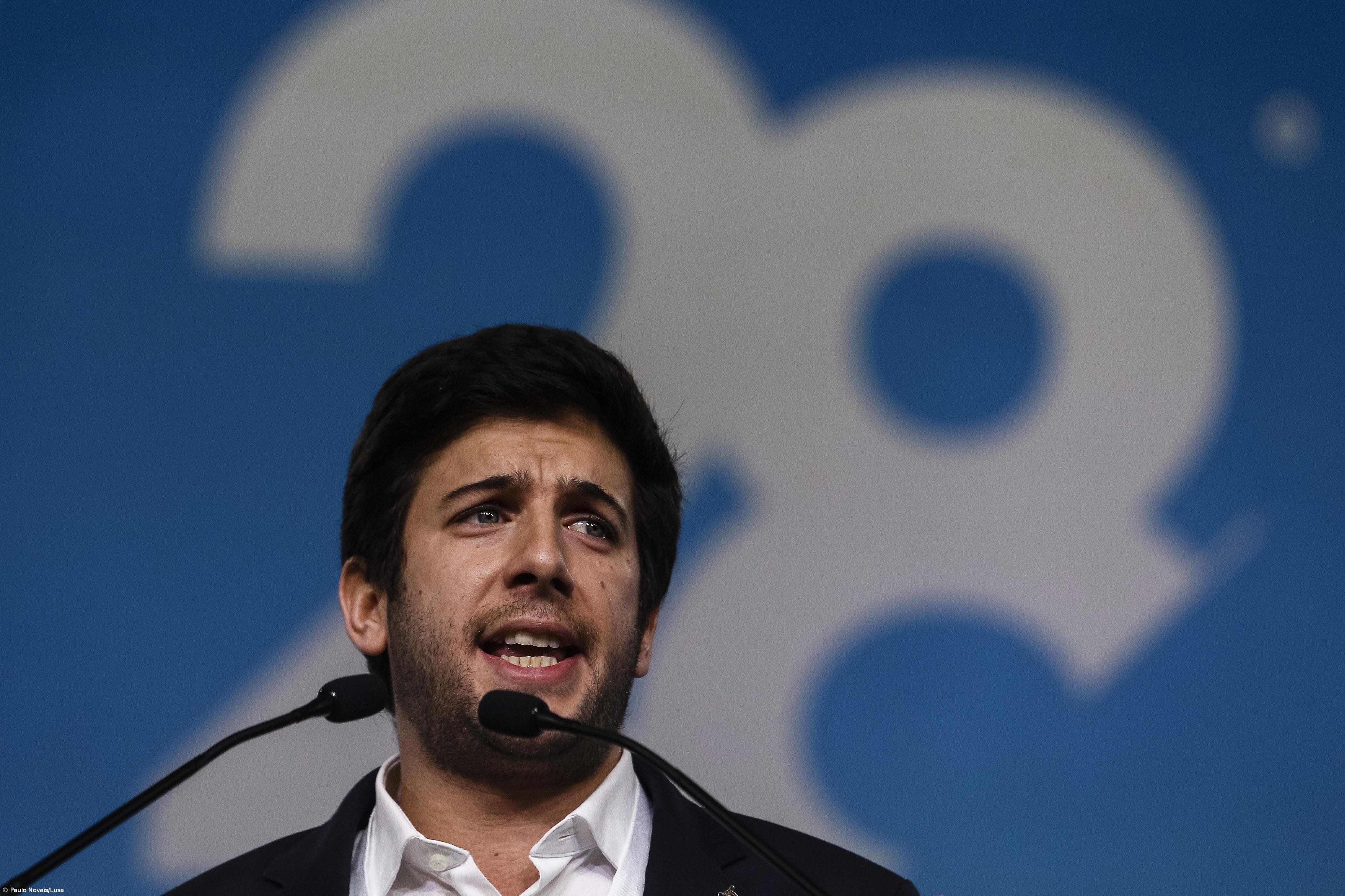 CDS diz que SNS colapsou por causa de "embirração ideológica" do Governo – Imagem 1