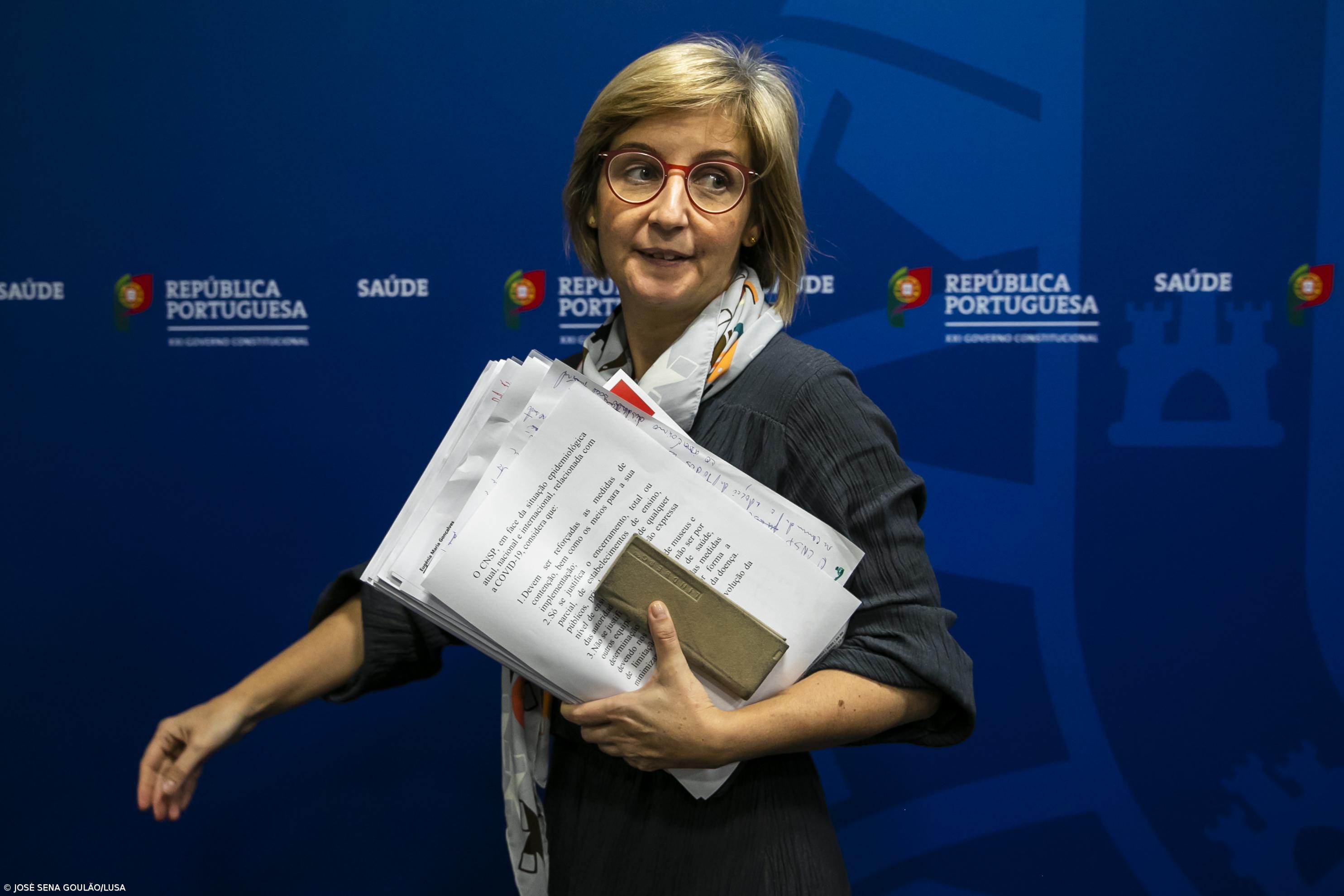 Ministra da Saúde anuncia "plano de contingência" nas urgências para os meses de verão – Imagem 1