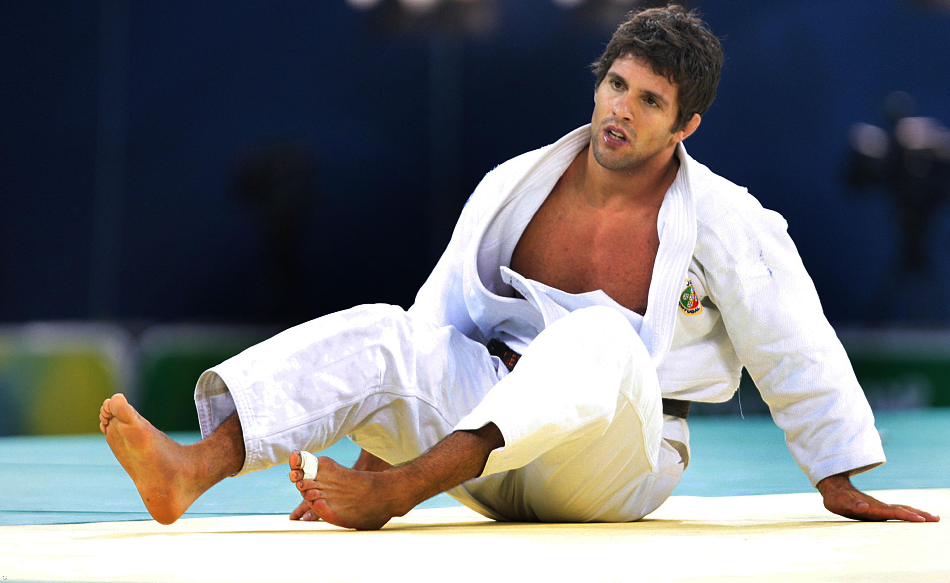 Treinador de Neto diz que fasquia estava muito alta – Imagem 1