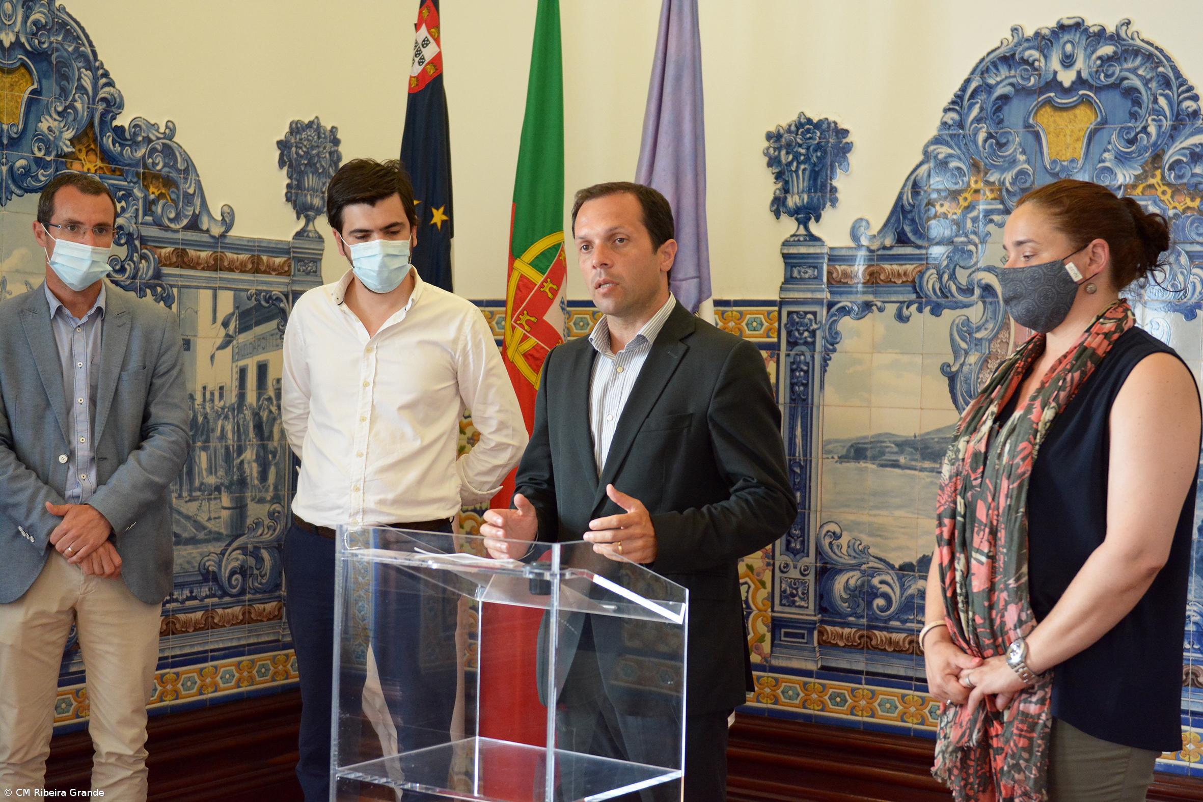 Crianças até aos 12 anos não pagam refeição em restaurantes da Ribeira Grande – Imagem 1