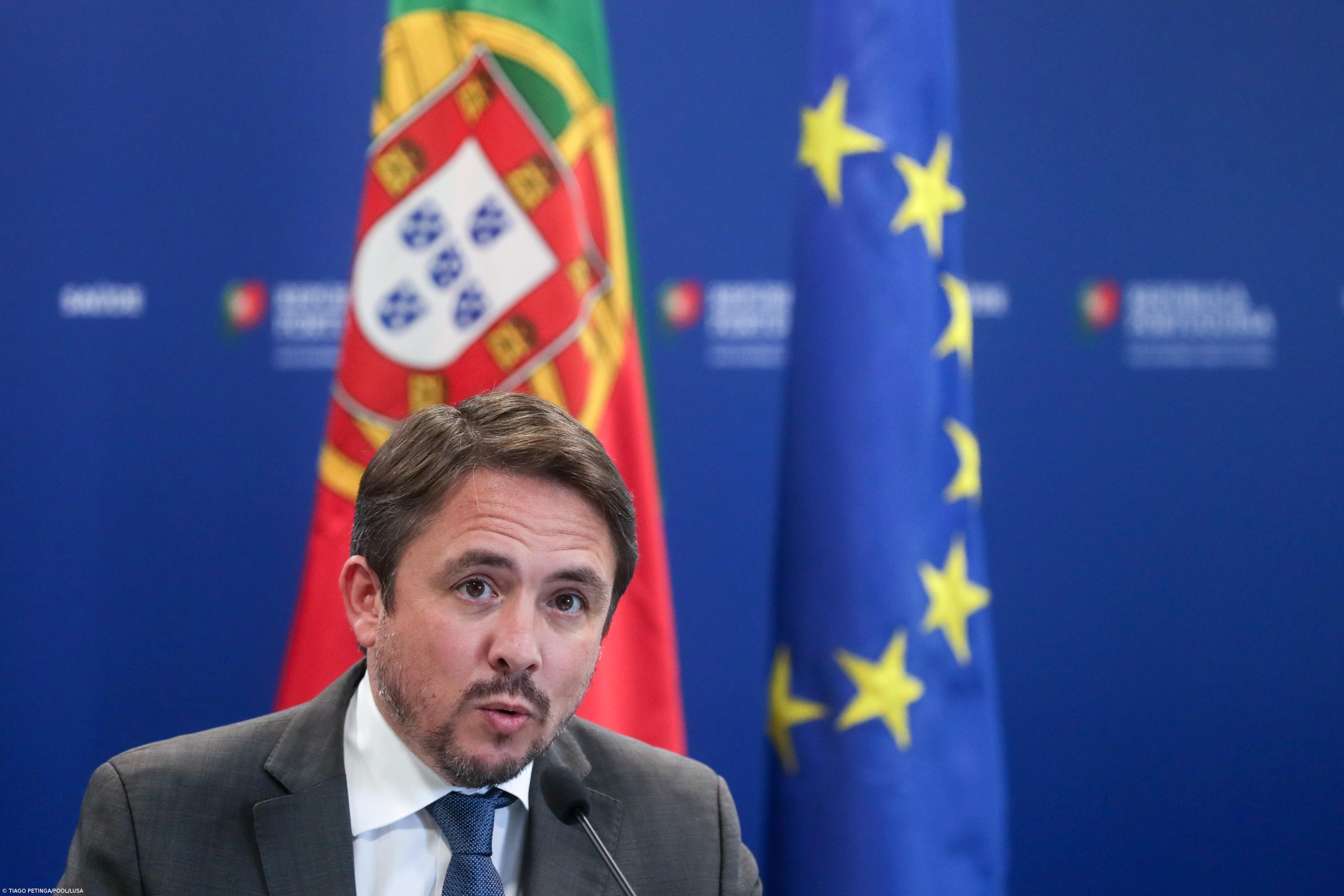 Governo garante que aumento de casos não está a resultar em mais internamentos – Imagem 1