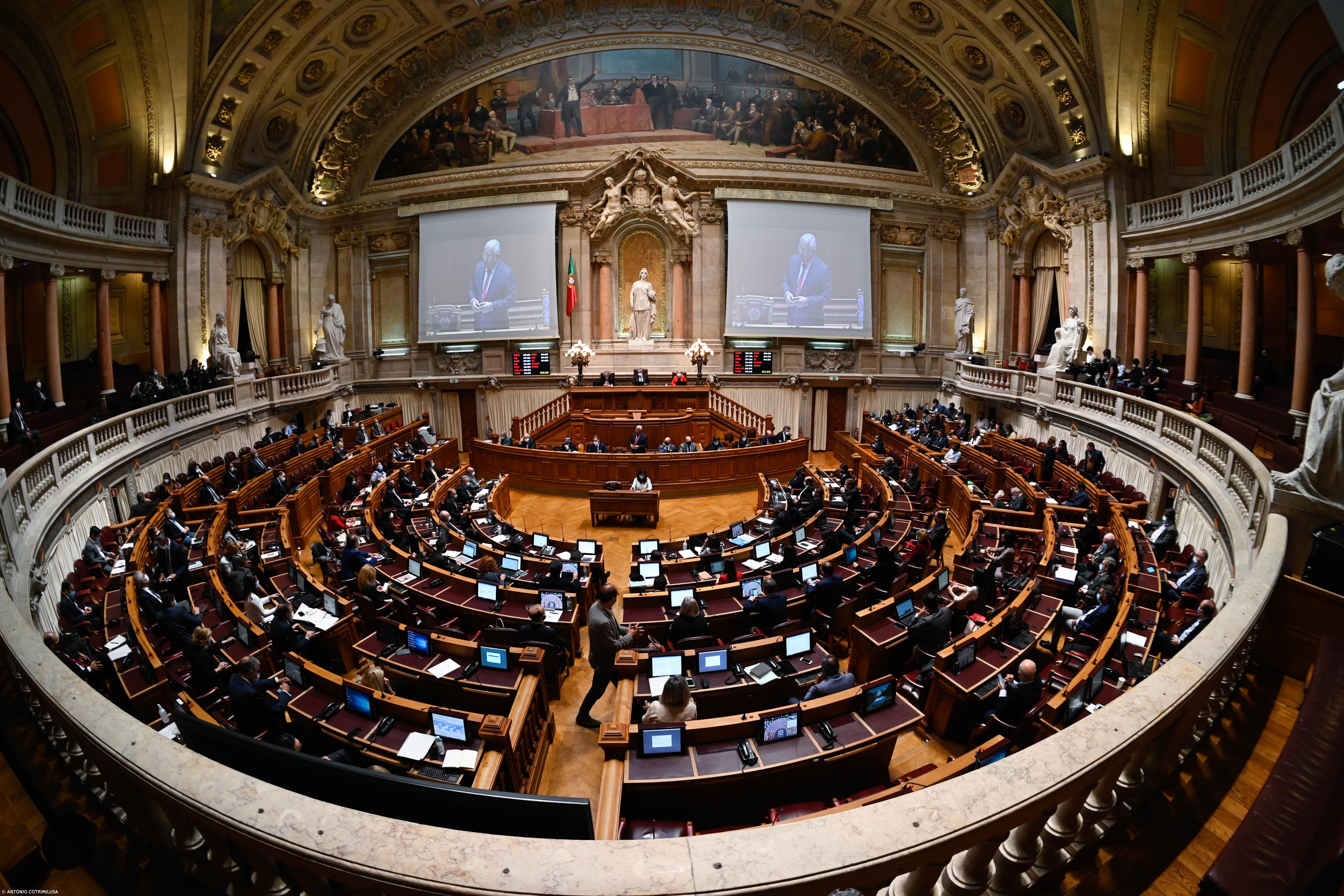 Costa afirma ao BE disponibilidade para alargar apoio social e rever legislação laboral – Imagem 1