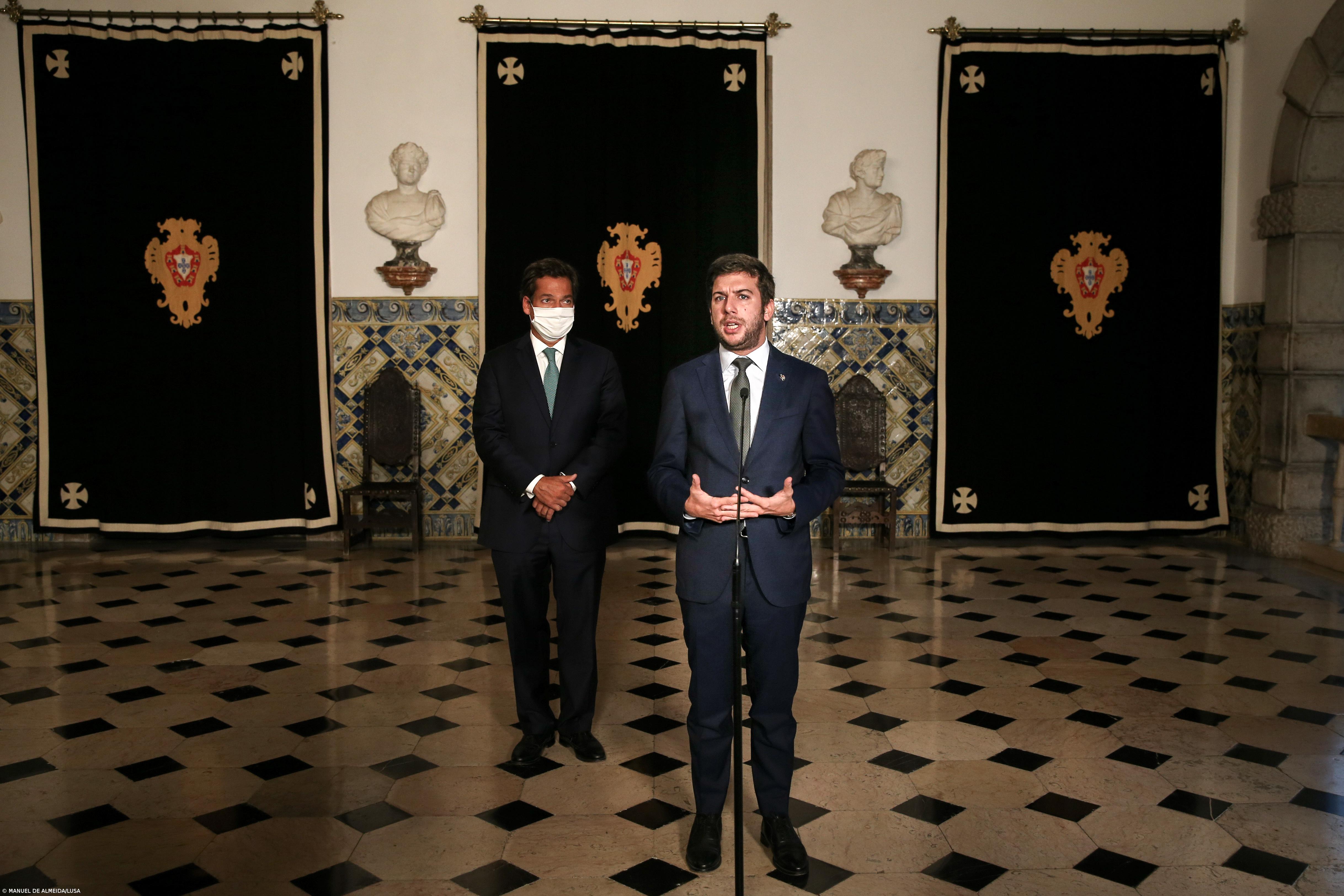 Líder do CDS critica “contradições” sobre vacinas entre Marta Temido e Graça Freitas – Imagem 1