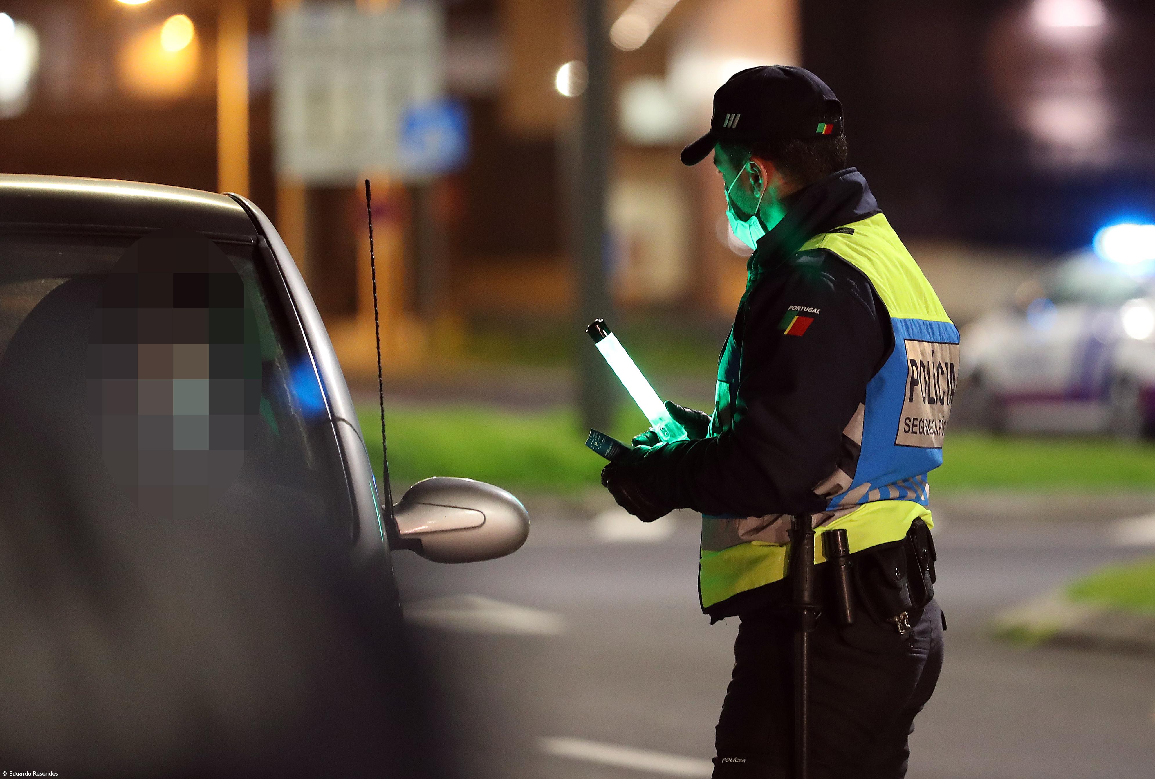 PSP deteve 11 infetados com Covid-19 a circular na rua – Imagem 2