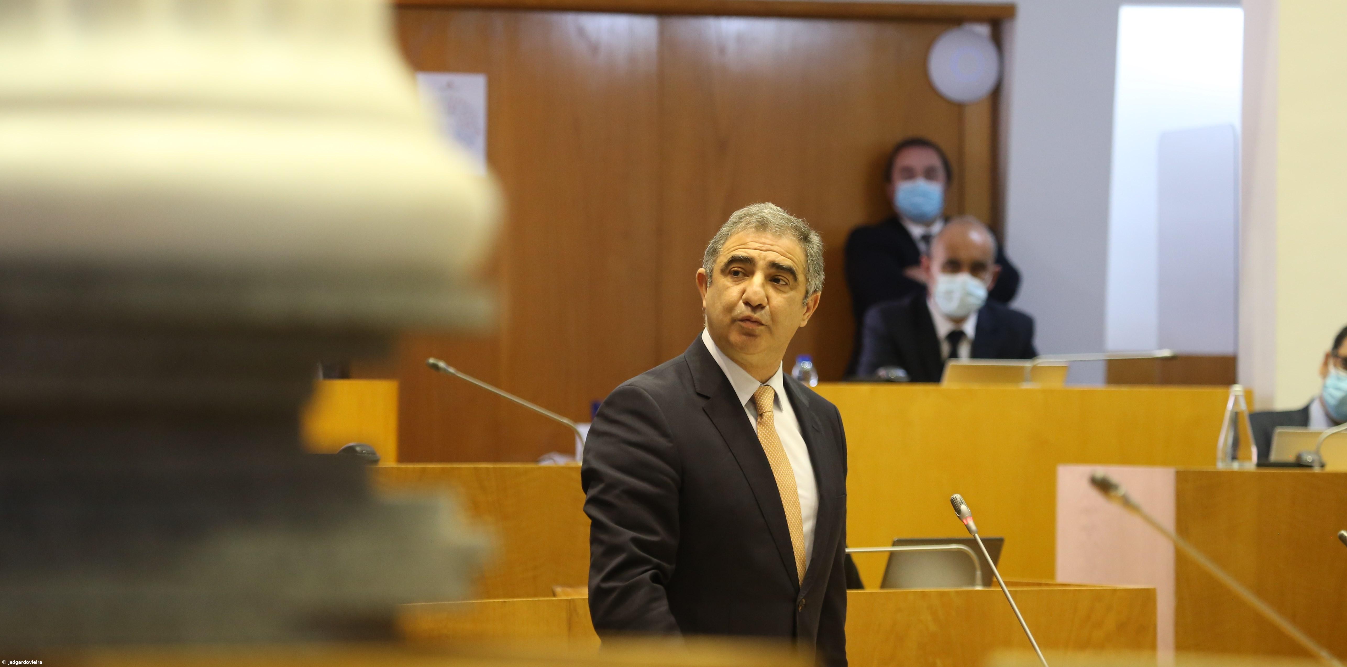 Candidaturas para empresas dos Açores vão "começar do zero"  – Imagem 1