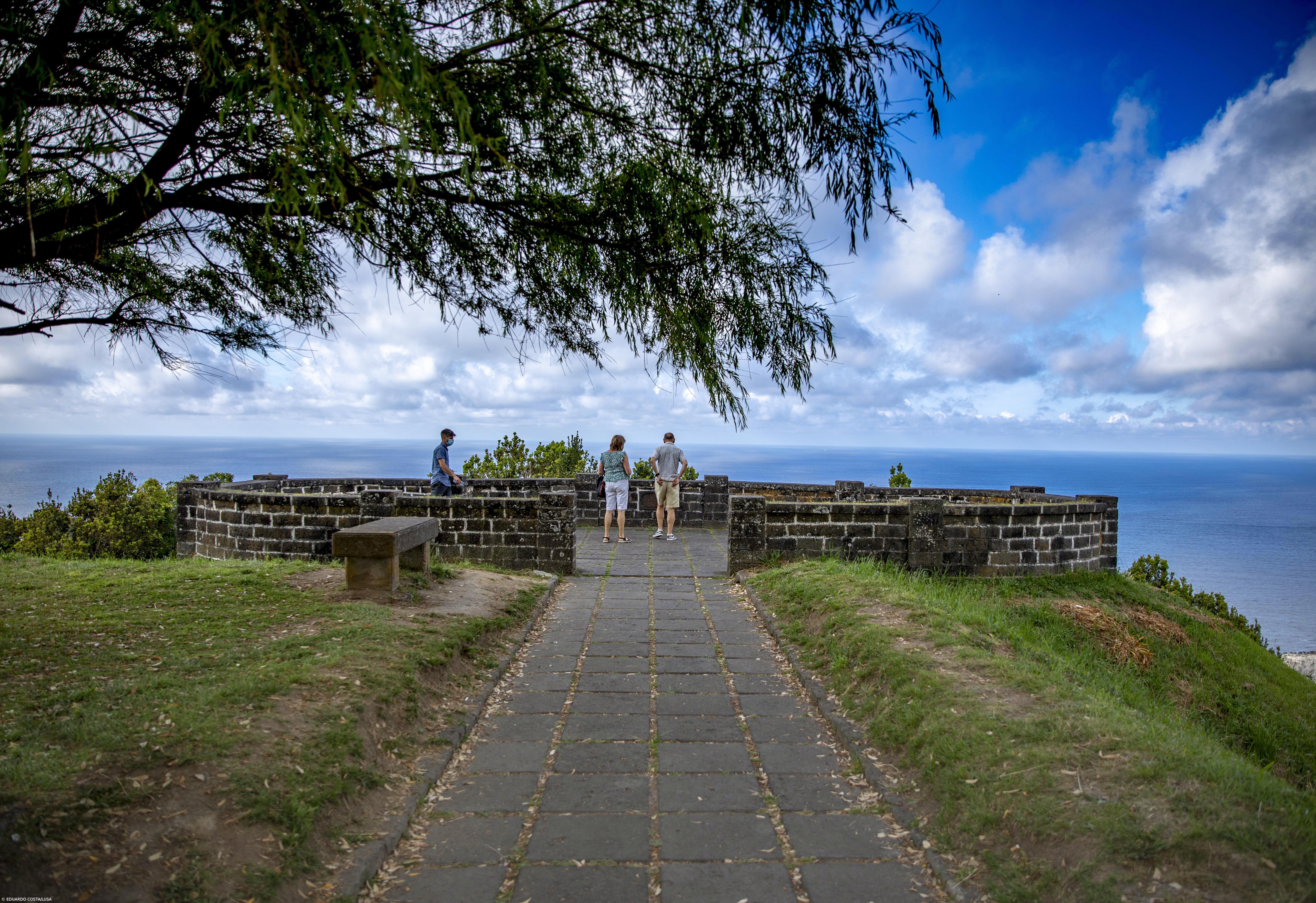 Emissão do voucher para turistas gera reclamações na Direção Regional – Imagem 1