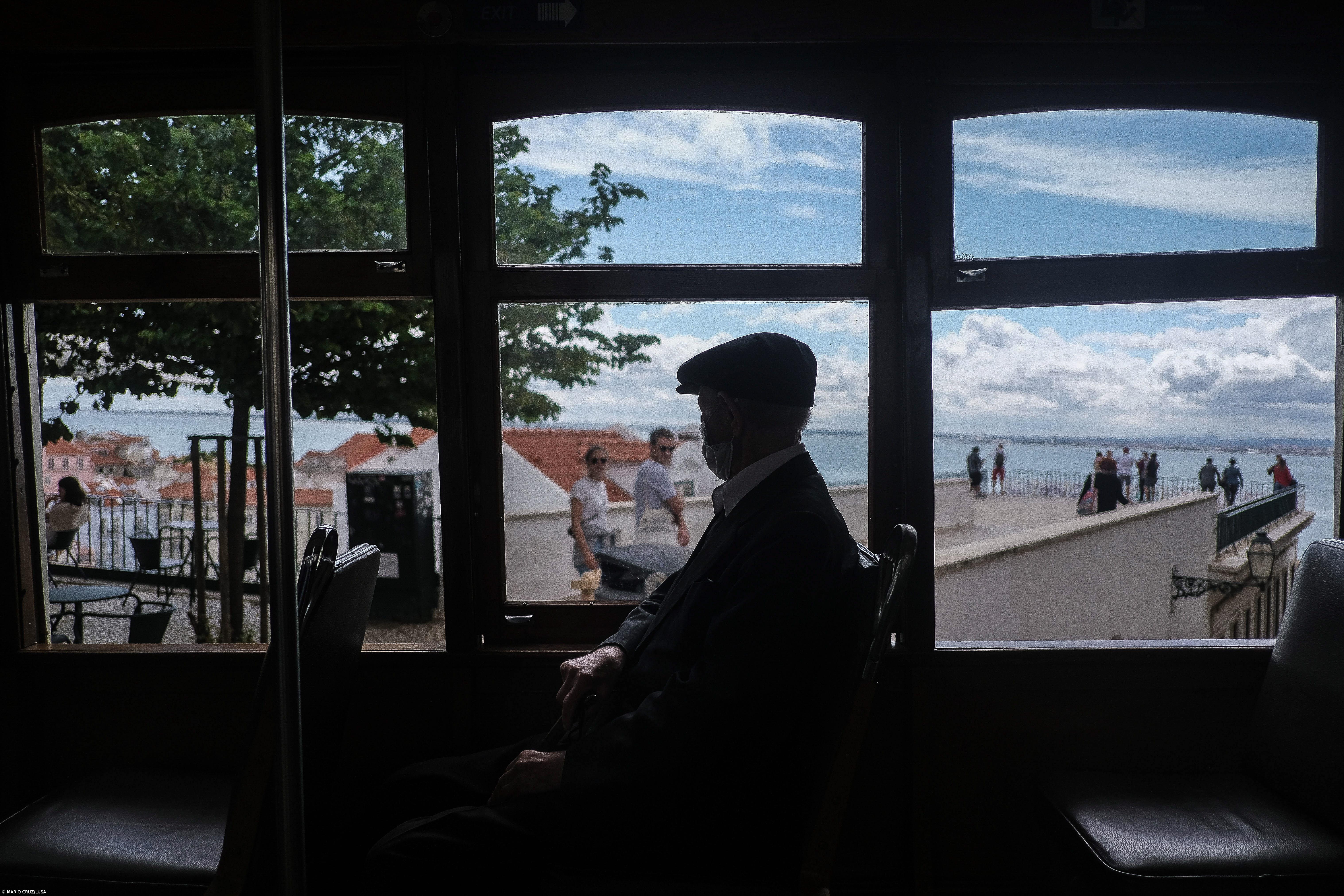 Portugal é o 8.º país europeu com menos novos casos diários por milhão de habitantes – Imagem 1