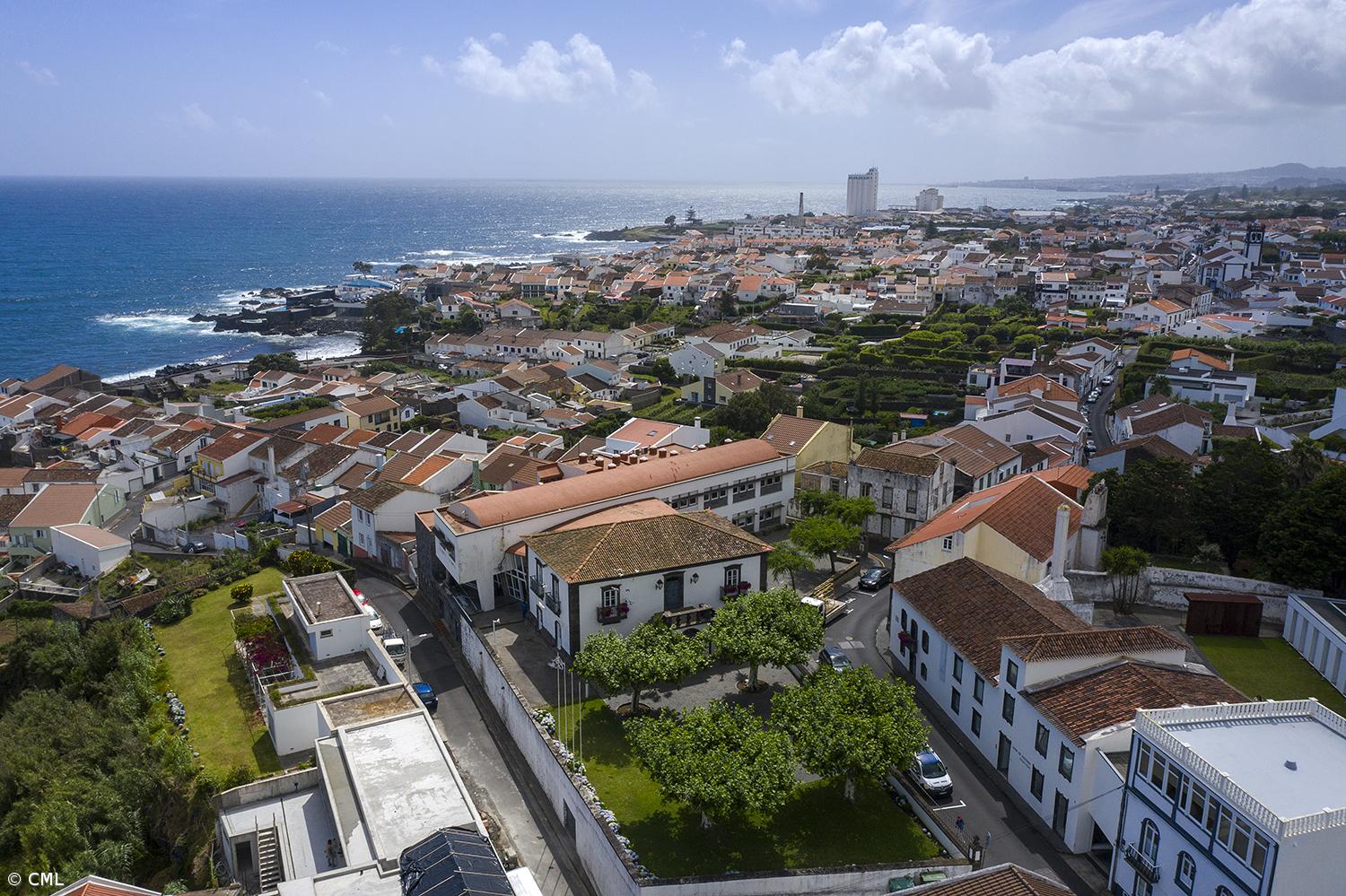 Estudantes da Lagoa podem candidatar-se às bolsas de estudo de mérito e para estudantes deslocados – Imagem 1
