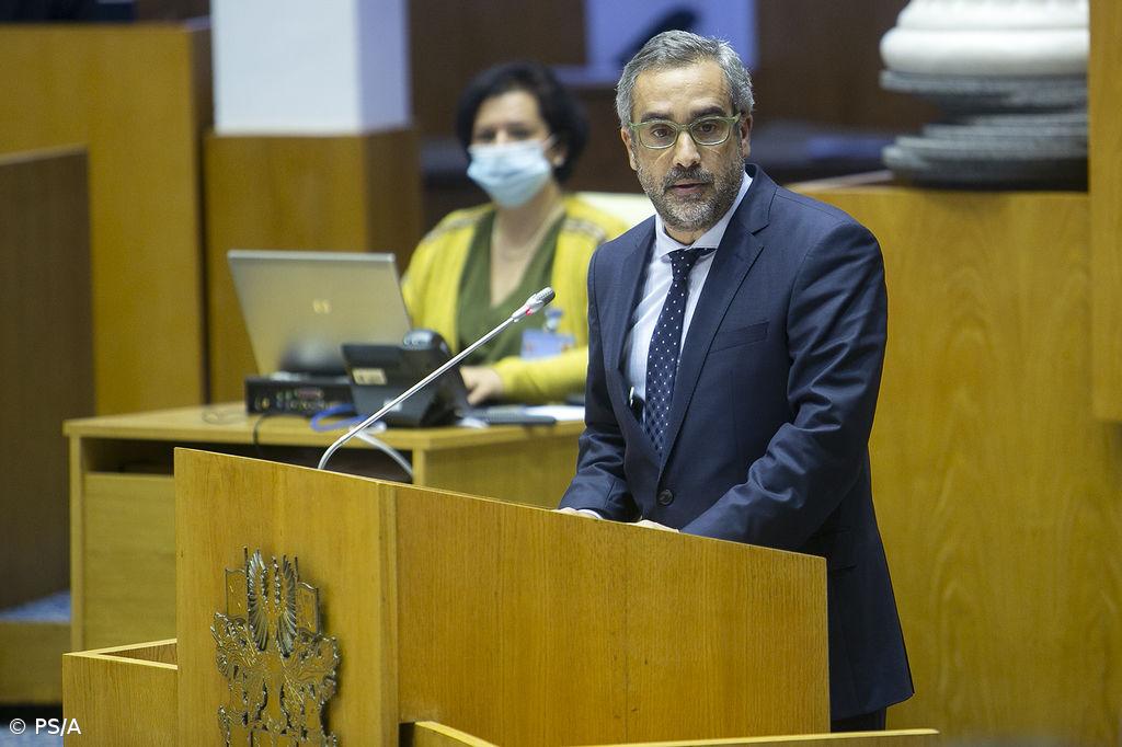 PS/Açores propõe novo estatuto de pessoal não docente com critérios objetivos  – Imagem 1