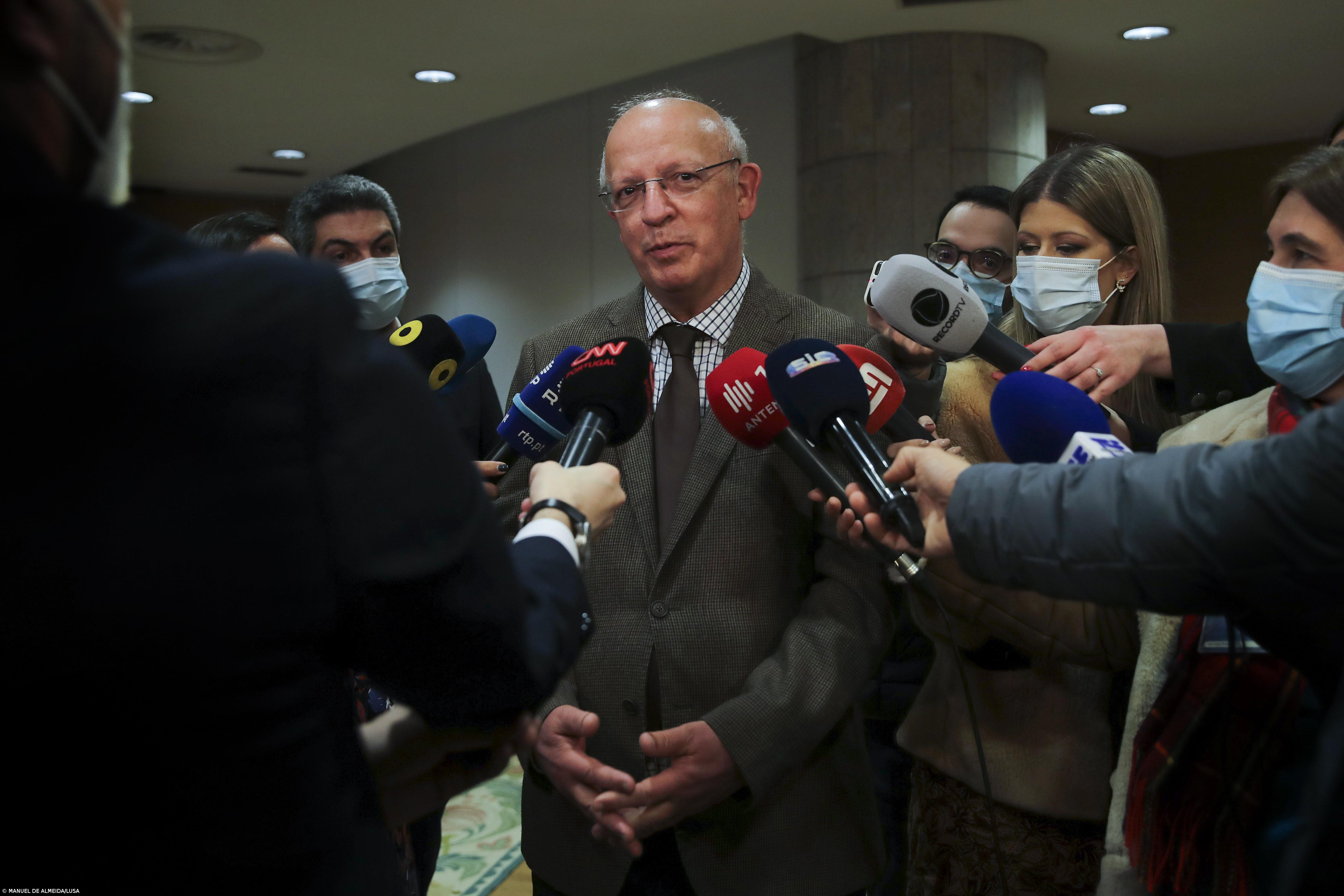 Presidente da AR recomenda que não se misturem reuniões políticas e técnicas  – Imagem 1