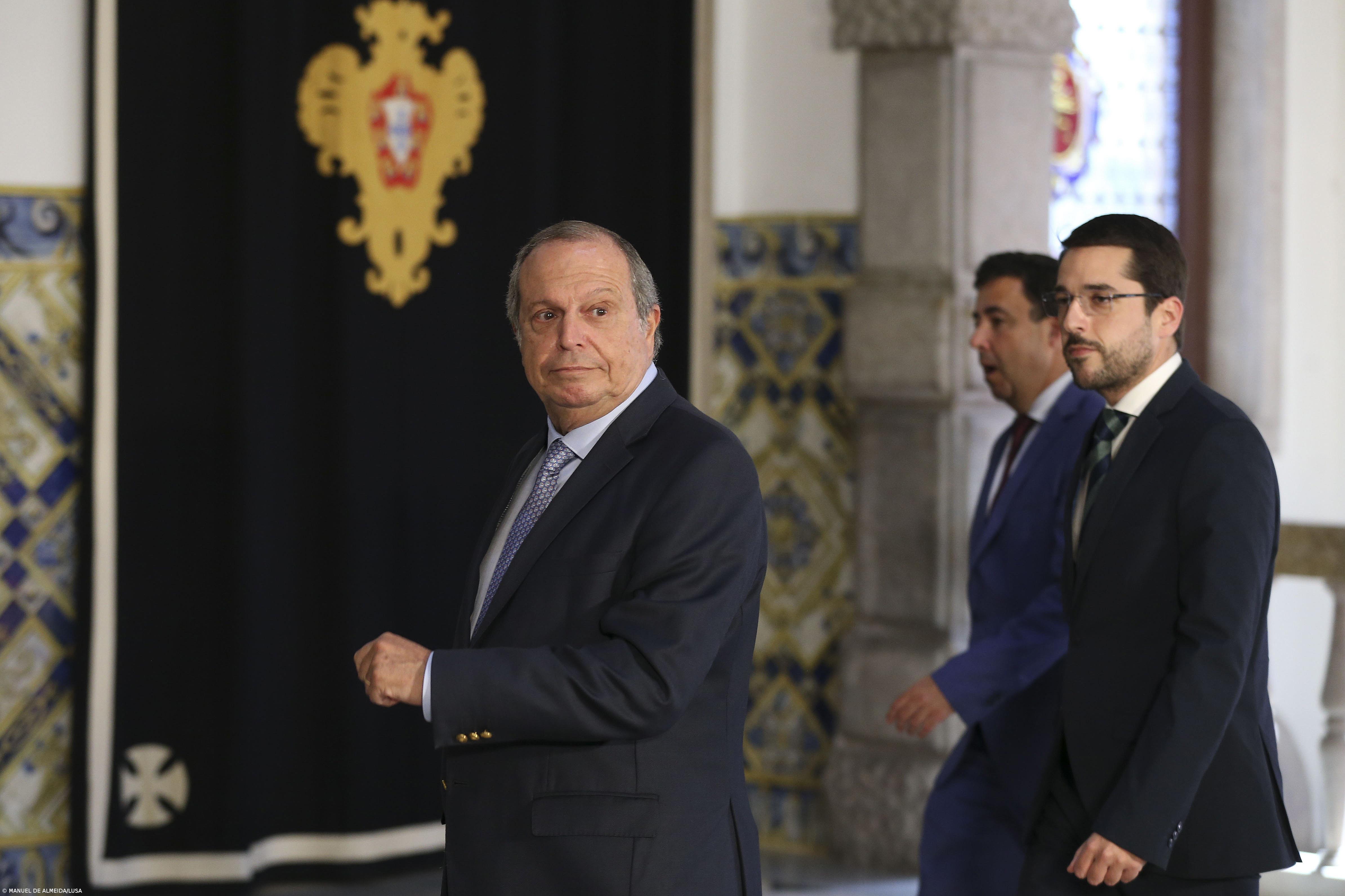 Carlos César acusa Montenegro de desorientação – Imagem 1