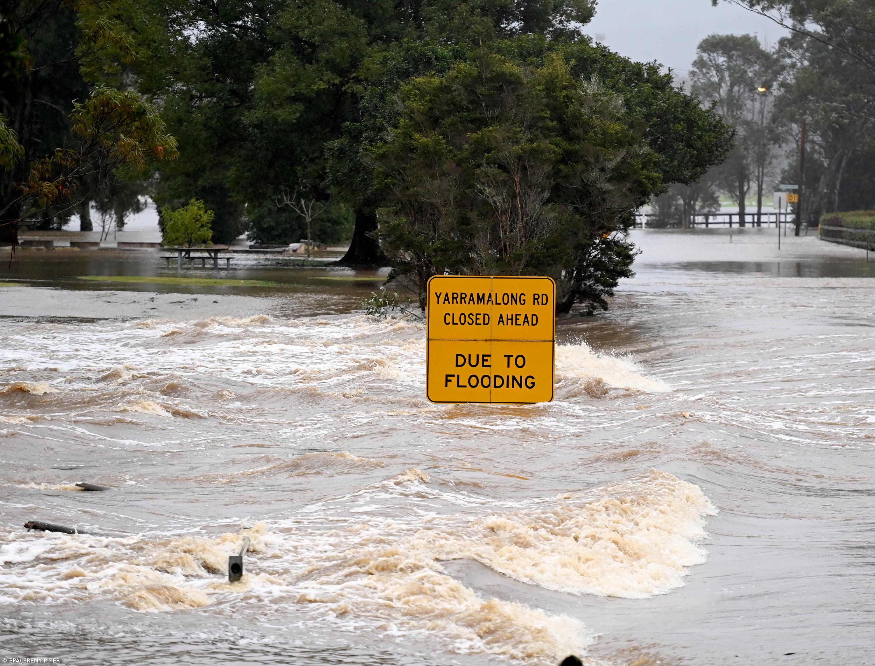 Declarado estado de calamidade natural em zonas de Sydney afetadas por inundações – Imagem 1