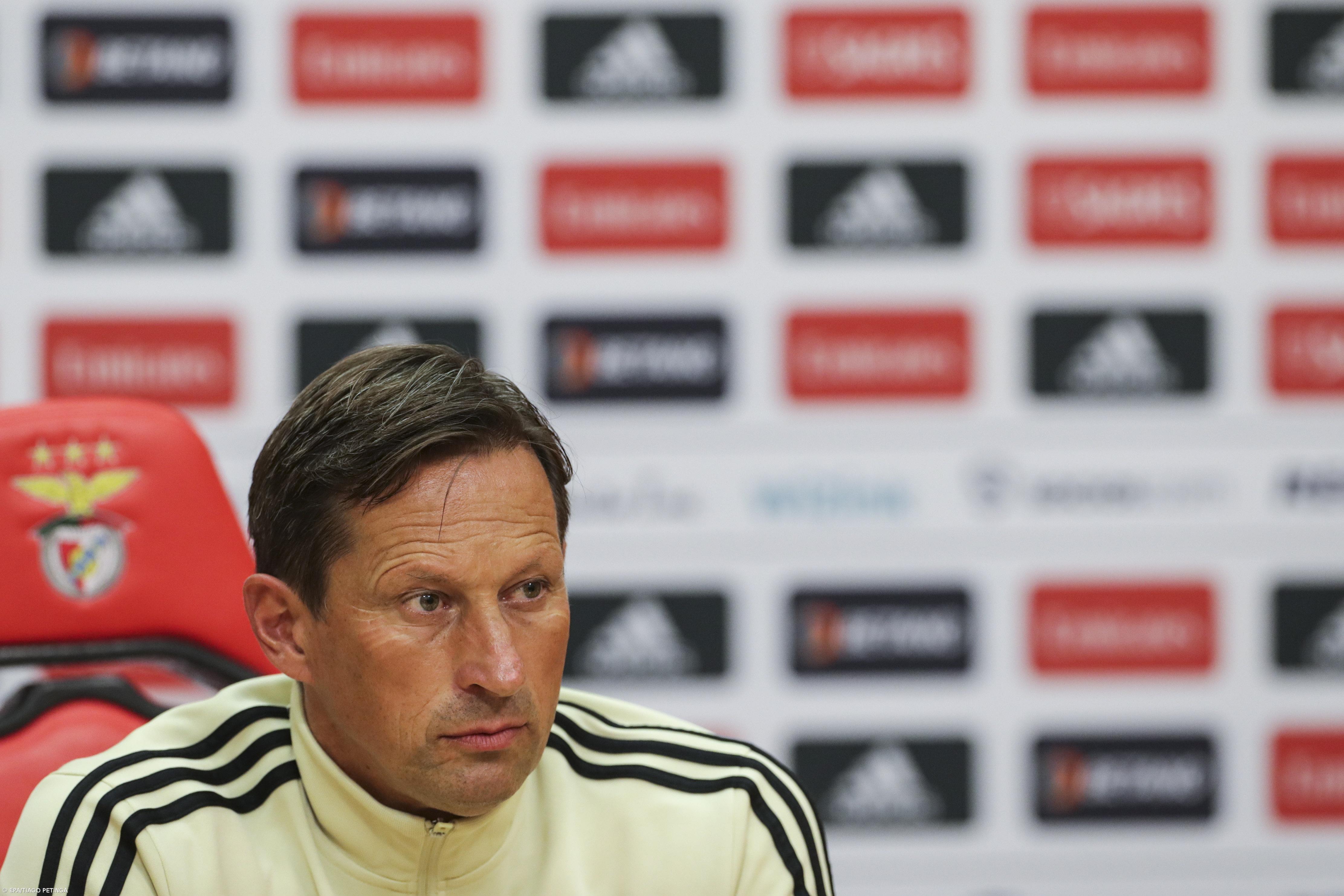 Benfica de 'serviços mínimos' bate Casa Pia e é líder isolado à condição – Imagem 1