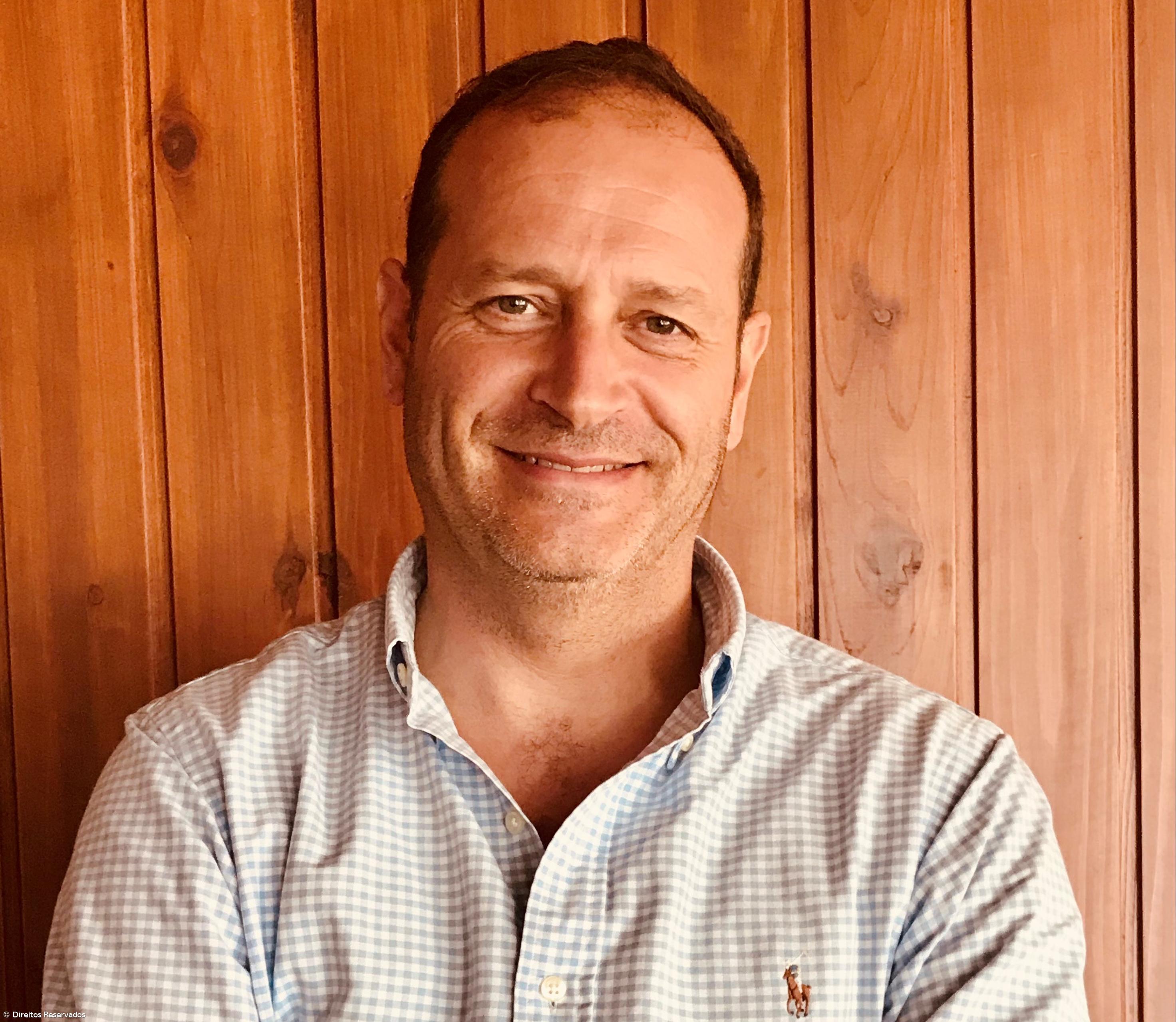 Lançamento do Livro “Café Royal de Pedro Arruda – Imagem 2