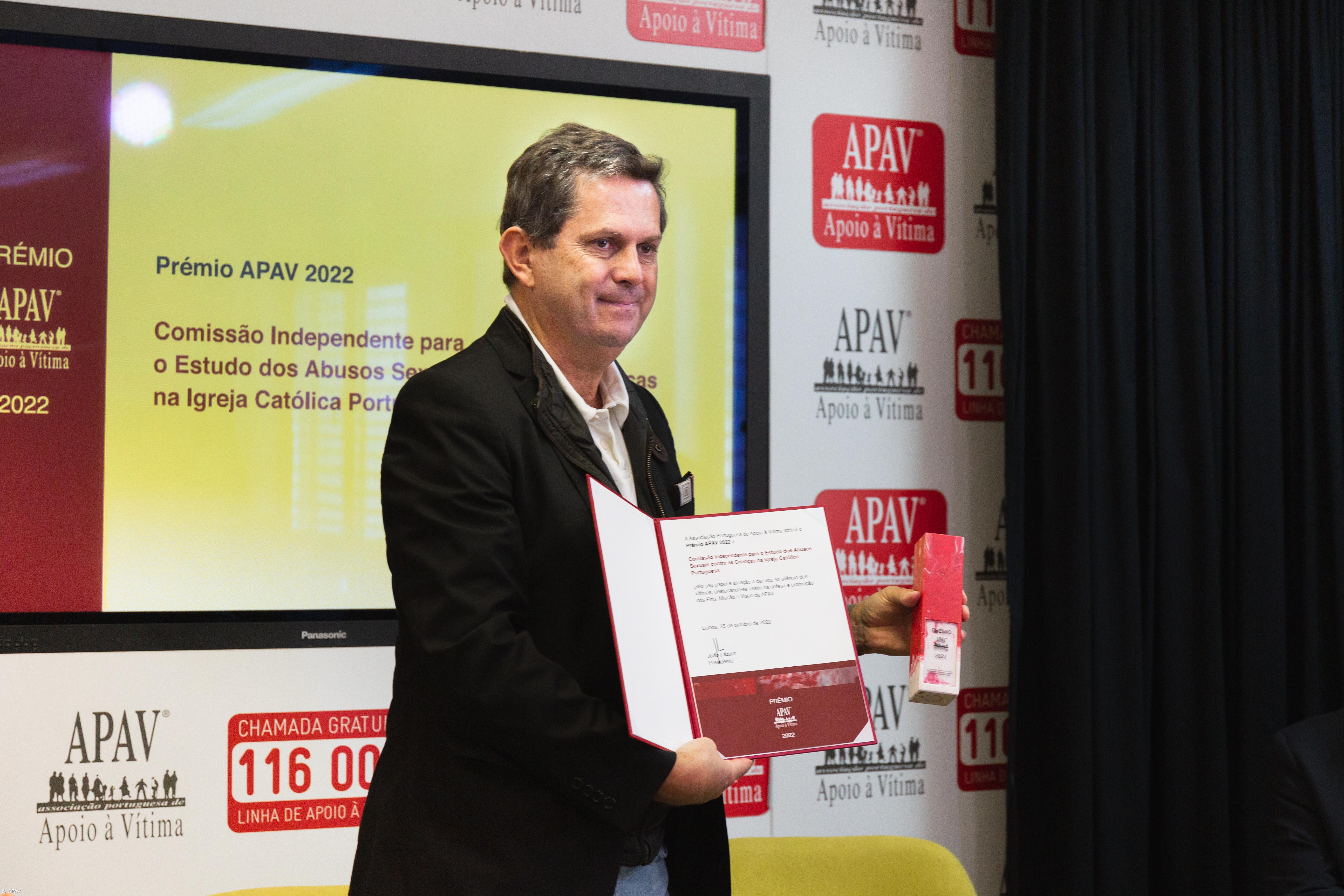 Comissão que estuda abusos sexuais de crianças na Igreja Católica premiada pela APAV – Imagem 1