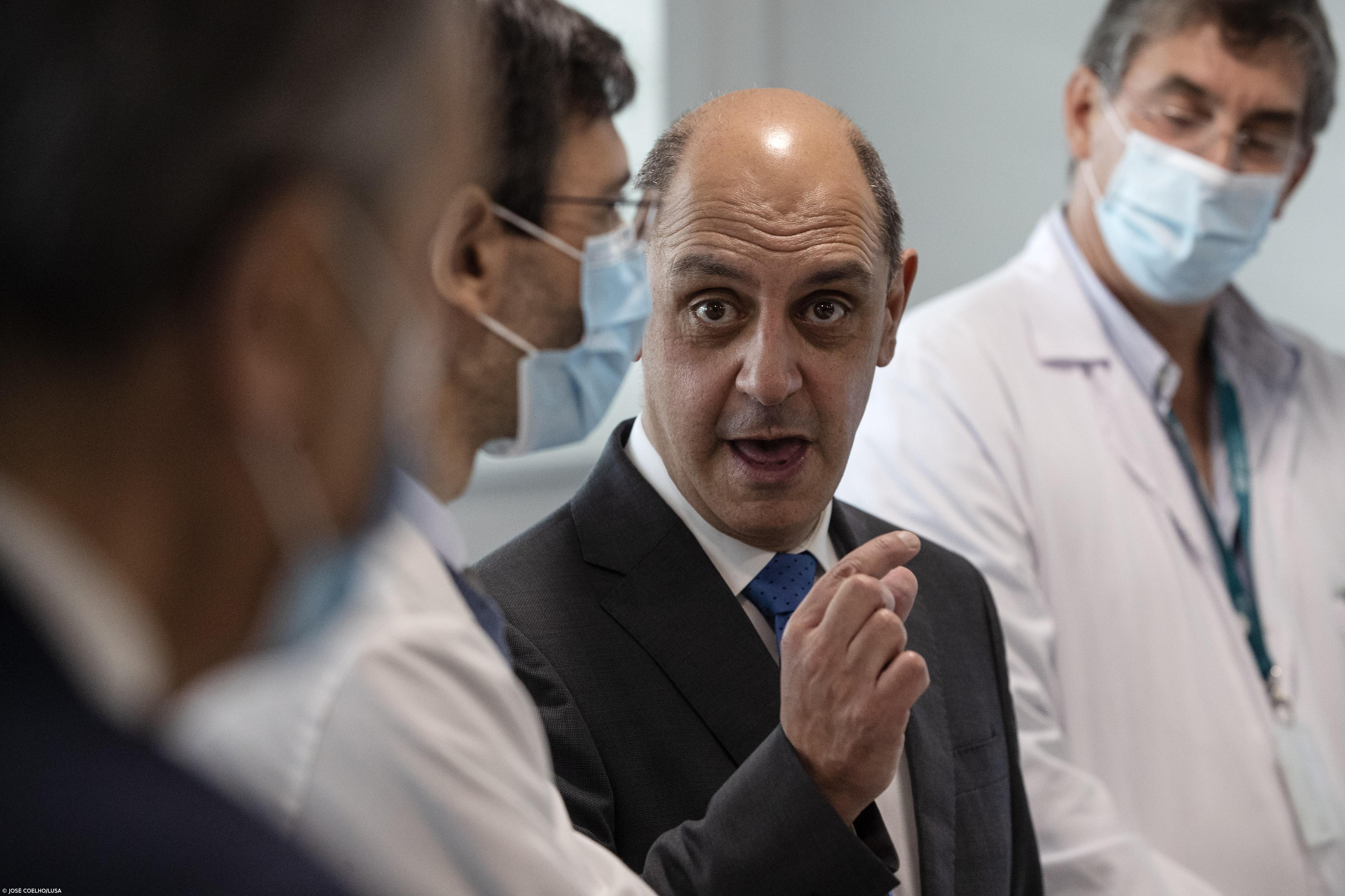 Ministro da Saúde afasta regresso ao estado de alerta – Imagem 1