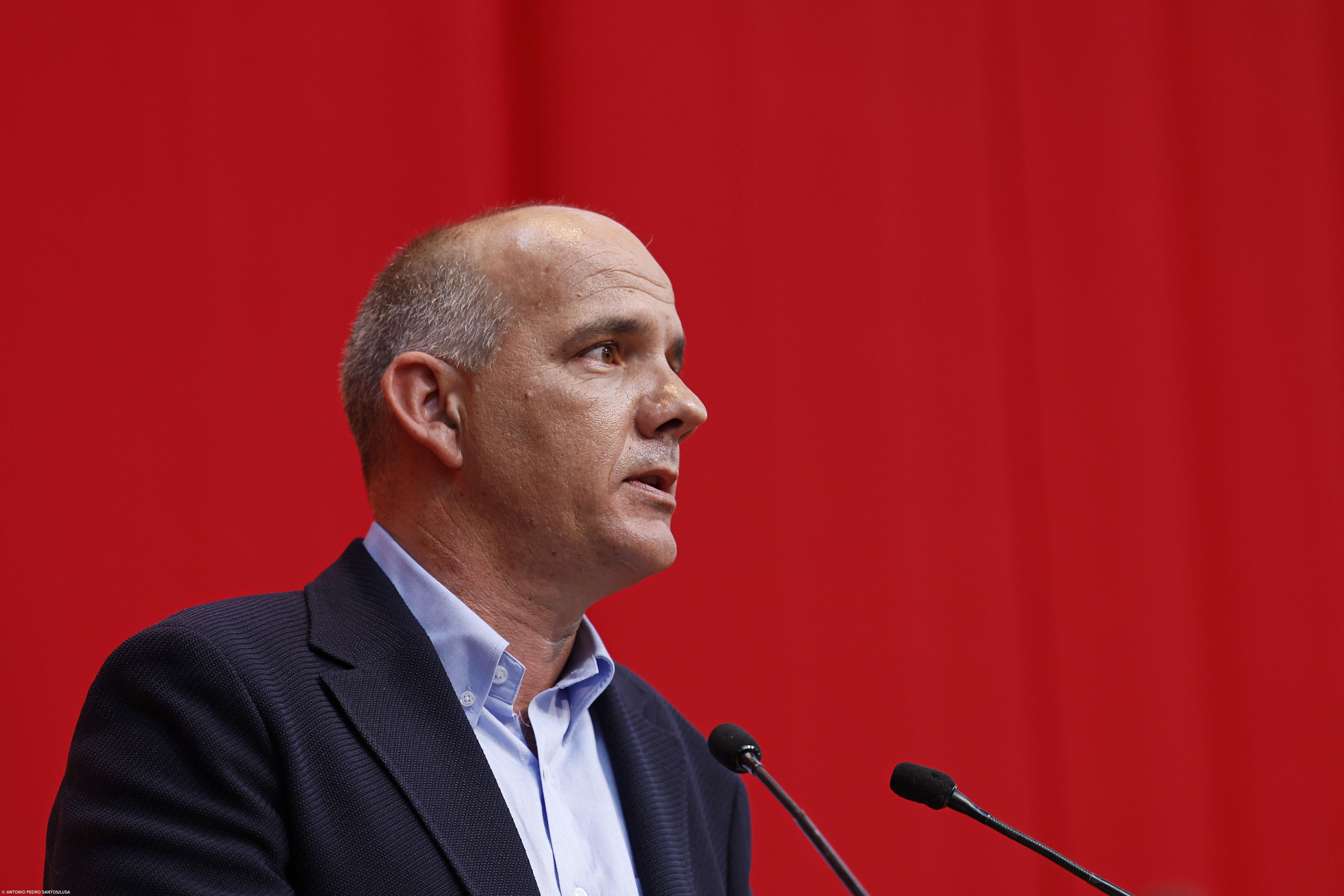 PCP acusa Governo de já estar a "desfazer ilusões" a quem exigia mudança – Imagem 1