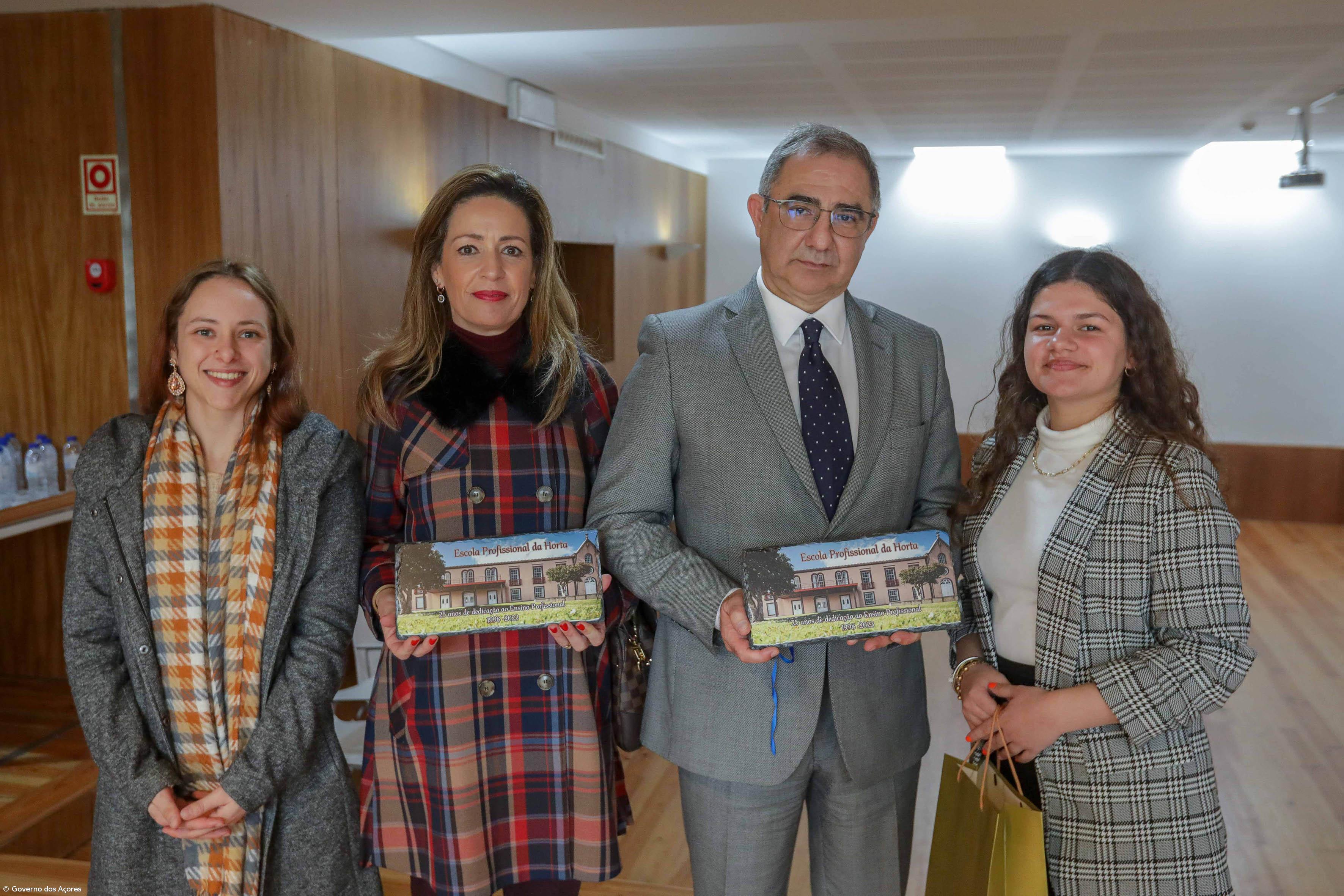 Formação profissional é oportunidade de sucesso para os jovens, sublinha José Manuel Bolieiro – Imagem 1