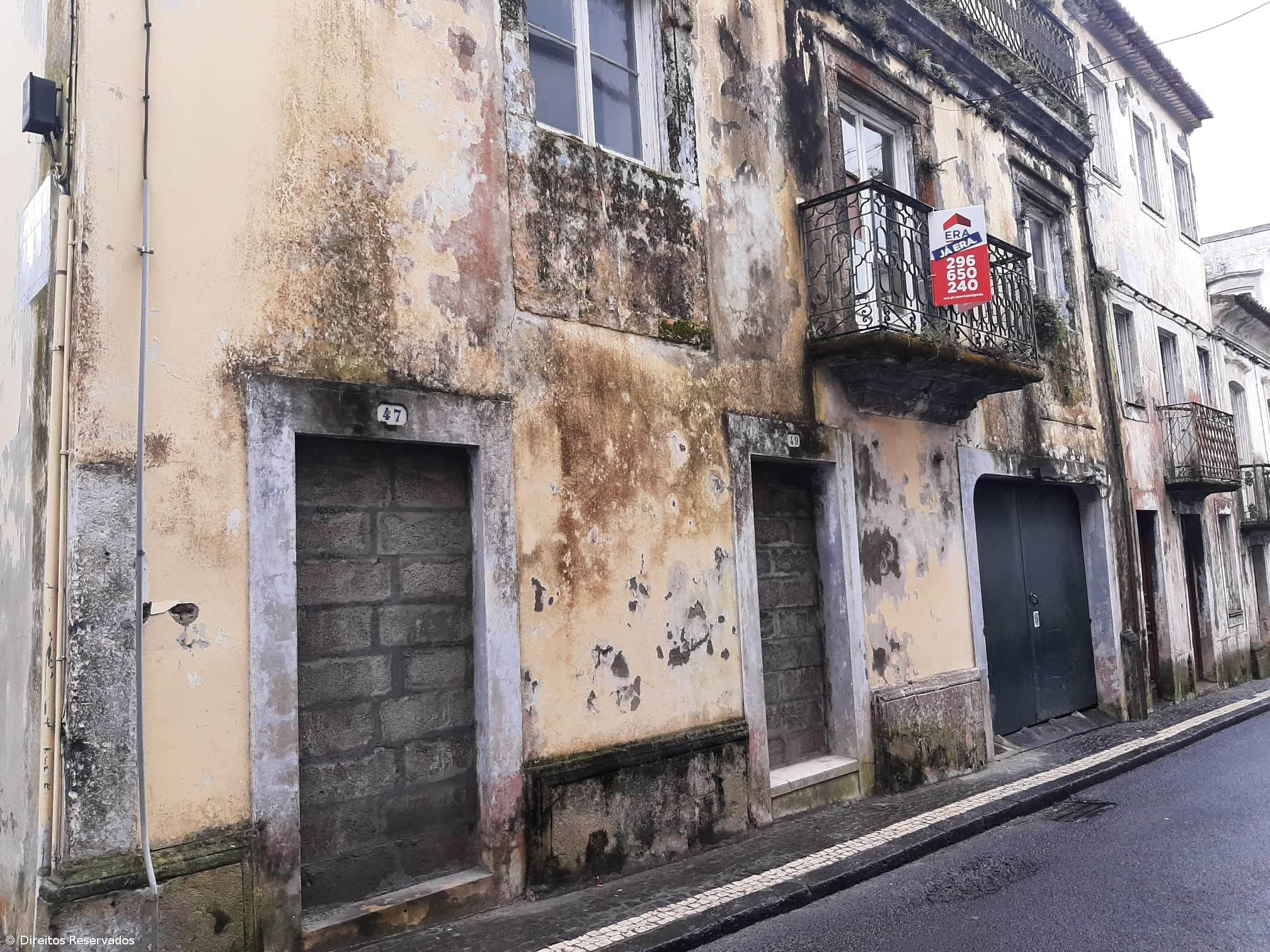 Emparedar casas devia ser “processo mais rápido” e menos burocrático – Imagem 1